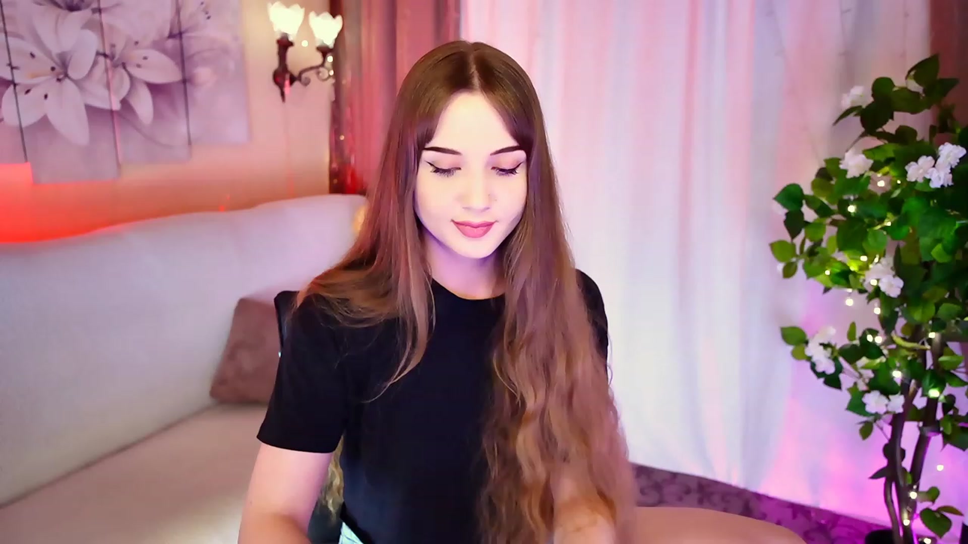 Gallery image thumbnail from Innocent_Soul's myfreecams stream on, 09/09/2023, 16:13 image 9 of 20