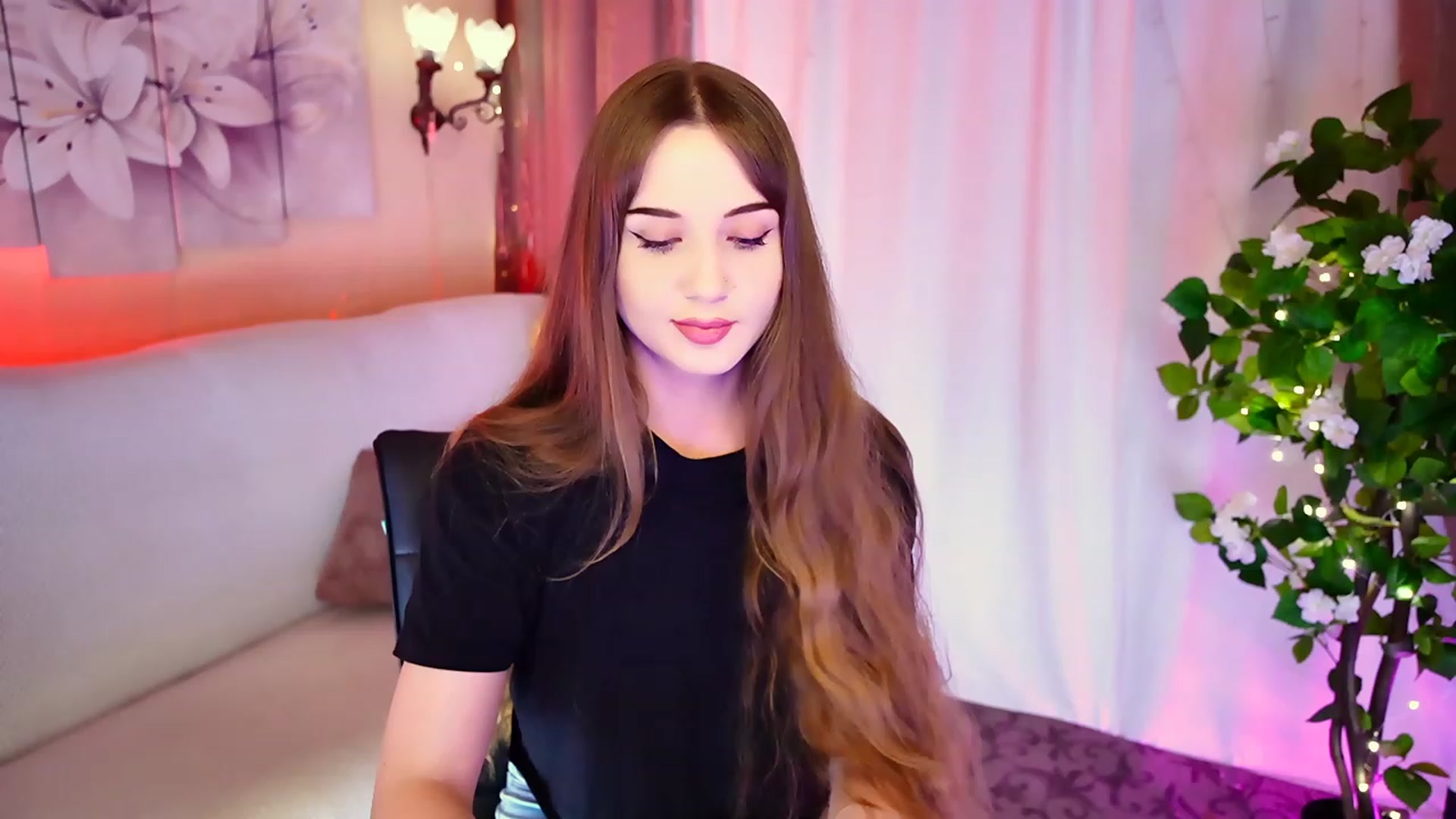 Gallery image thumbnail from Innocent_Soul's myfreecams stream on, 09/09/2023, 16:13 image 3 of 20