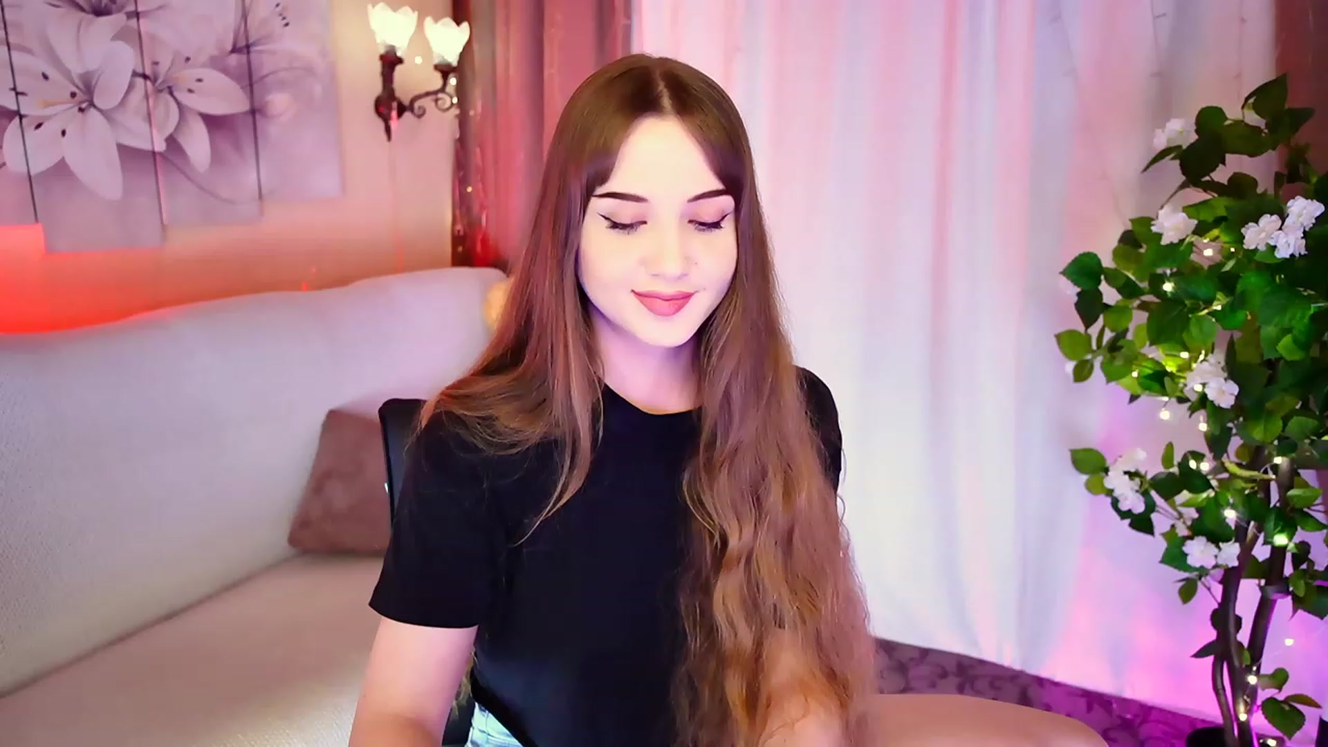 Gallery image thumbnail from Innocent_Soul's myfreecams stream on, 09/09/2023, 16:13 image 6 of 20