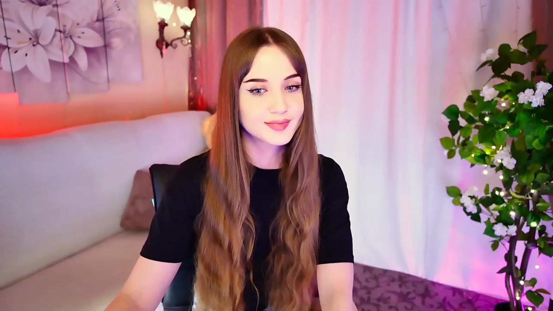 Gallery image thumbnail from Innocent_Soul's myfreecams stream on, 09/09/2023, 16:13 image 18 of 20