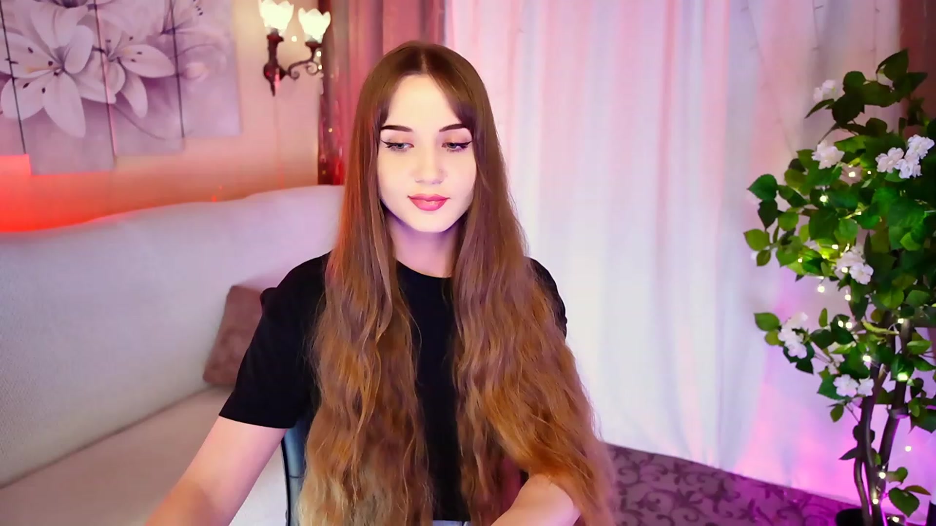 Gallery image thumbnail from Innocent_Soul's myfreecams stream on, 09/09/2023, 18:05 image 17 of 20