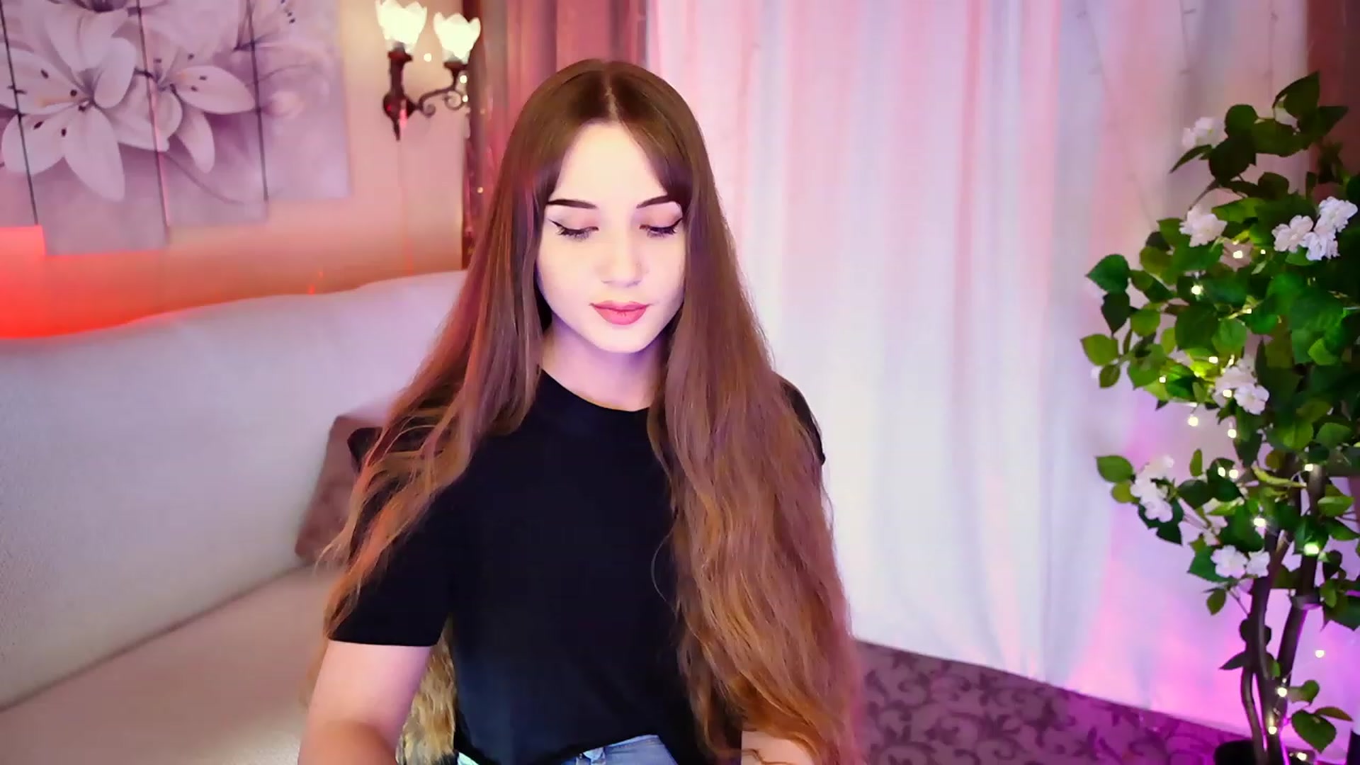 Gallery image thumbnail from Innocent_Soul's myfreecams stream on, 09/09/2023, 18:05 image 7 of 20