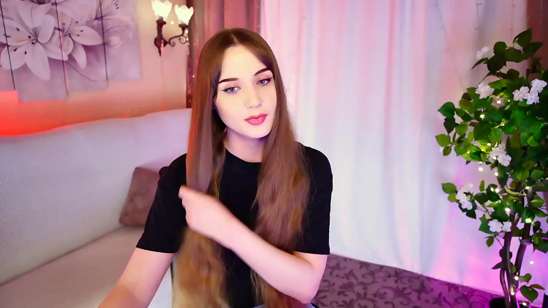 Gallery image thumbnail from Innocent_Soul's myfreecams stream on, 09/09/2023, 18:05 image 18 of 20