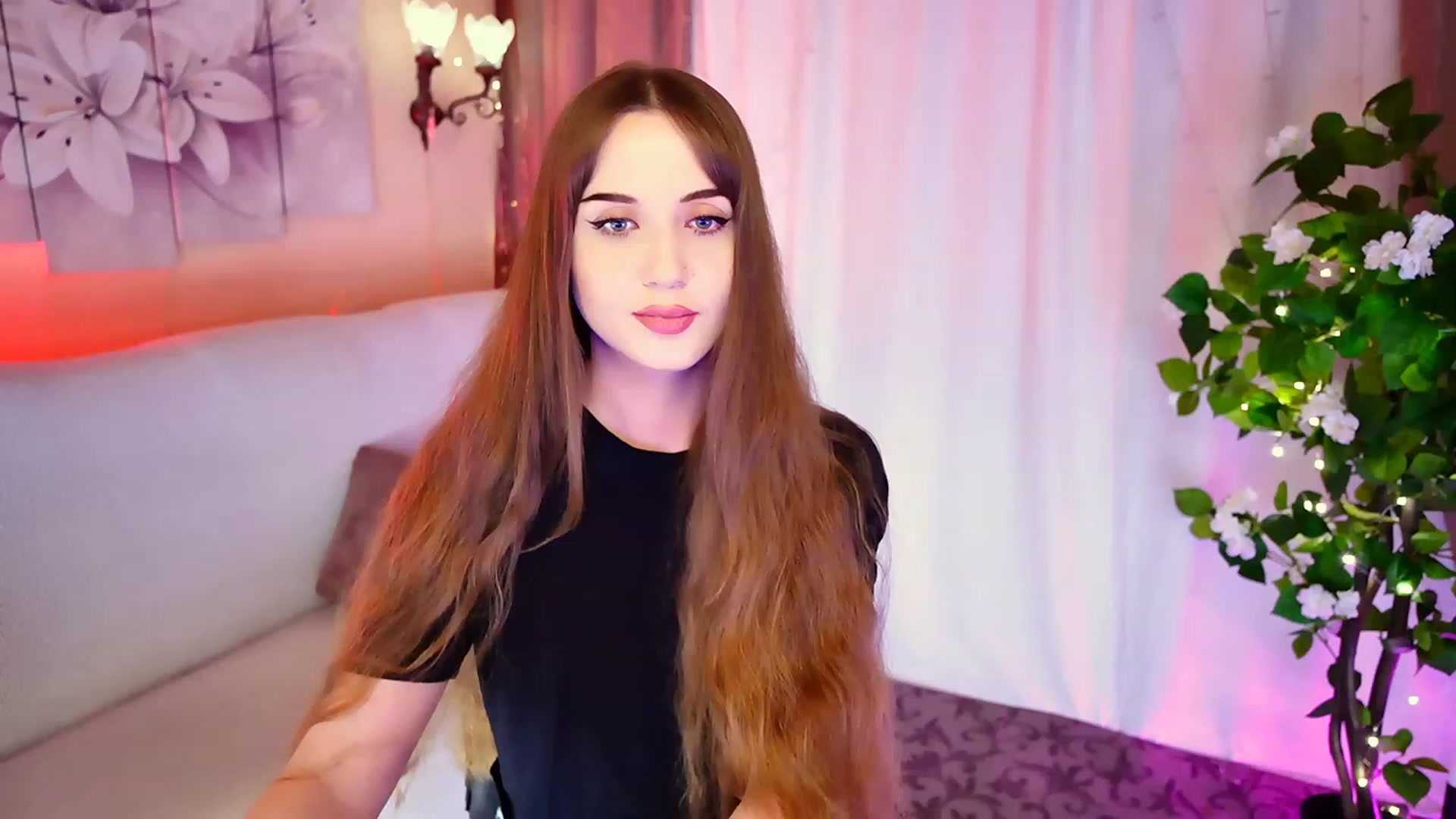 Gallery image thumbnail from Innocent_Soul's myfreecams stream on, 09/09/2023, 18:05 image 4 of 20