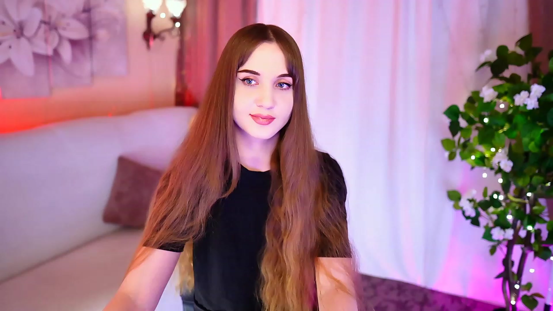 Gallery image thumbnail from Innocent_Soul's myfreecams stream on, 09/12/2023, 17:23 image 7 of 20