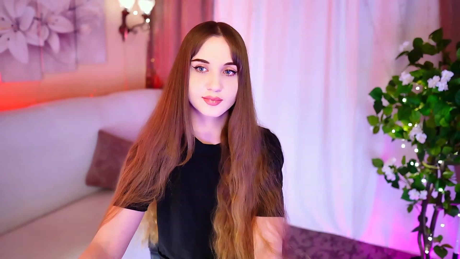 Gallery image thumbnail from Innocent_Soul's myfreecams stream on, 09/12/2023, 17:23 image 5 of 20