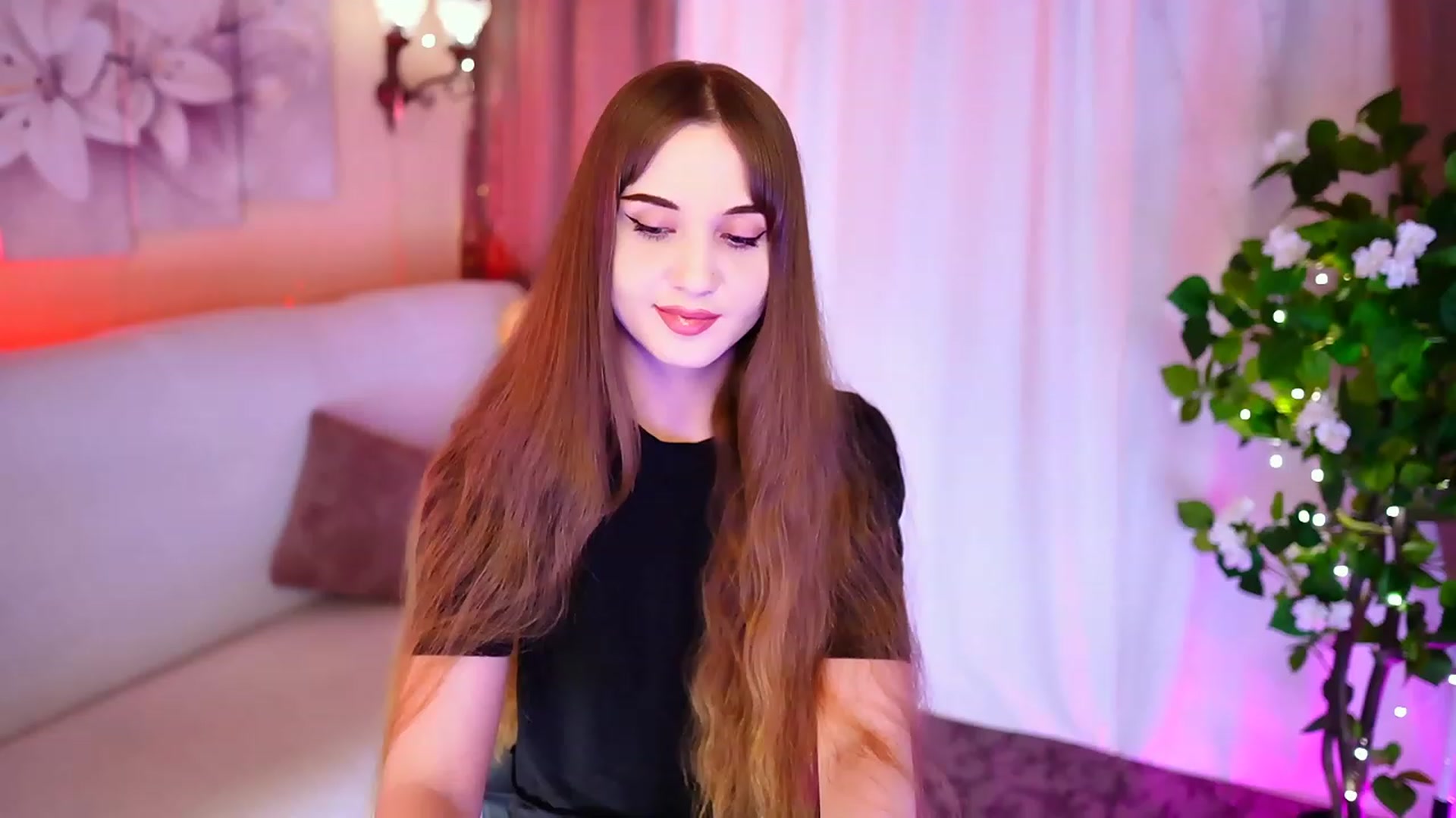 Gallery image thumbnail from Innocent_Soul's myfreecams stream on, 09/12/2023, 17:23 image 2 of 20