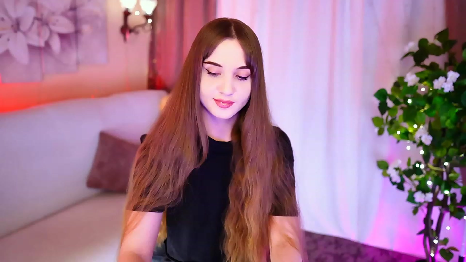 Gallery image thumbnail from Innocent_Soul's myfreecams stream on, 09/12/2023, 17:23 image 10 of 20