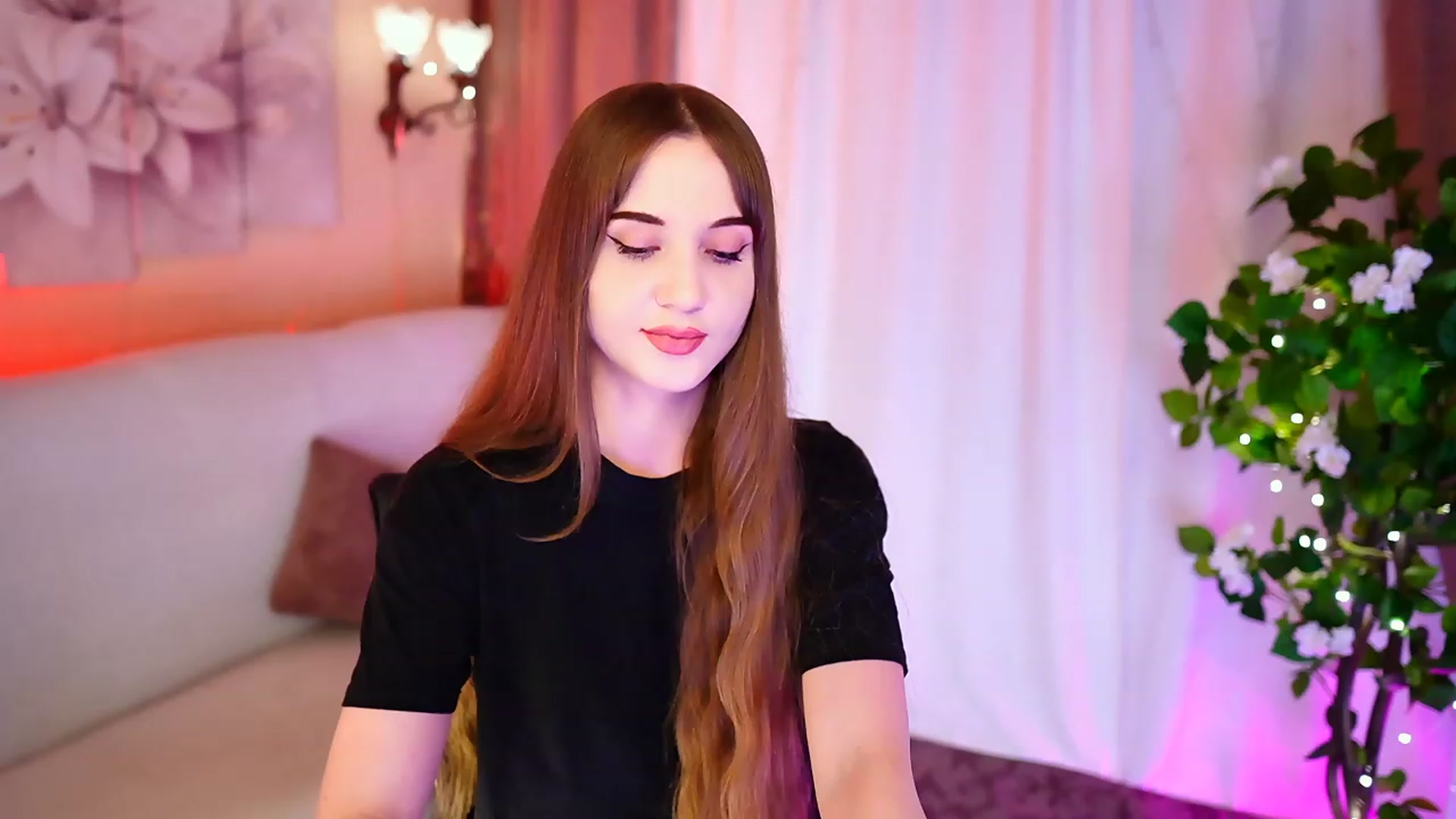 Gallery image thumbnail from Innocent_Soul's myfreecams stream on, 09/12/2023, 18:41 image 17 of 20