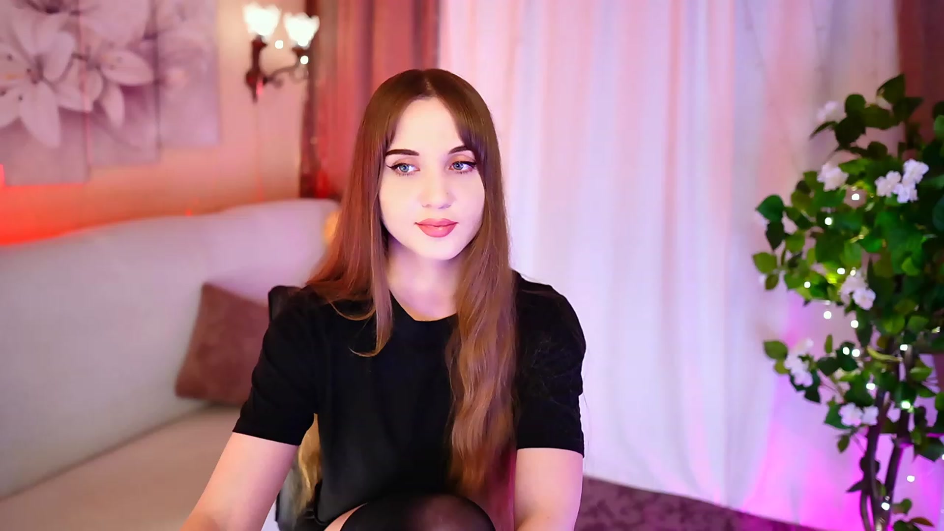 Gallery image thumbnail from Innocent_Soul's myfreecams stream on, 09/12/2023, 18:41 image 1 of 20