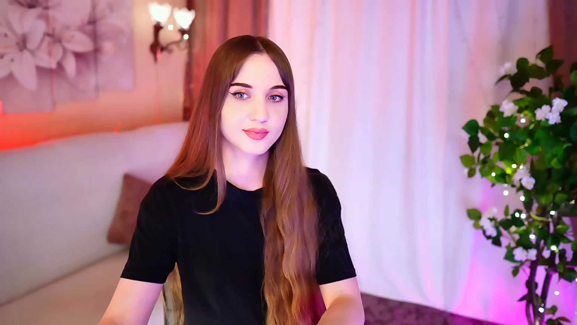 Gallery image thumbnail from Innocent_Soul's myfreecams stream on, 09/12/2023, 18:41 image 8 of 20