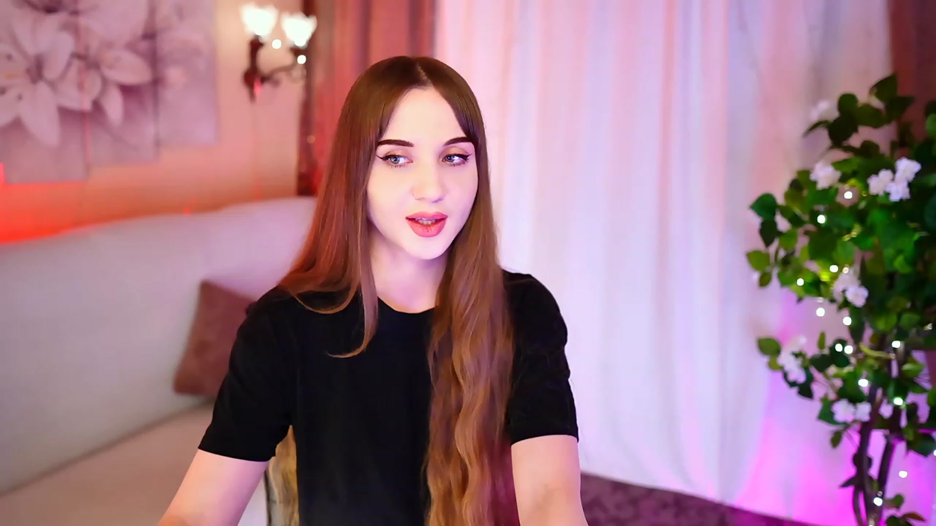 Gallery image thumbnail from Innocent_Soul's myfreecams stream on, 09/12/2023, 18:41 image 9 of 20