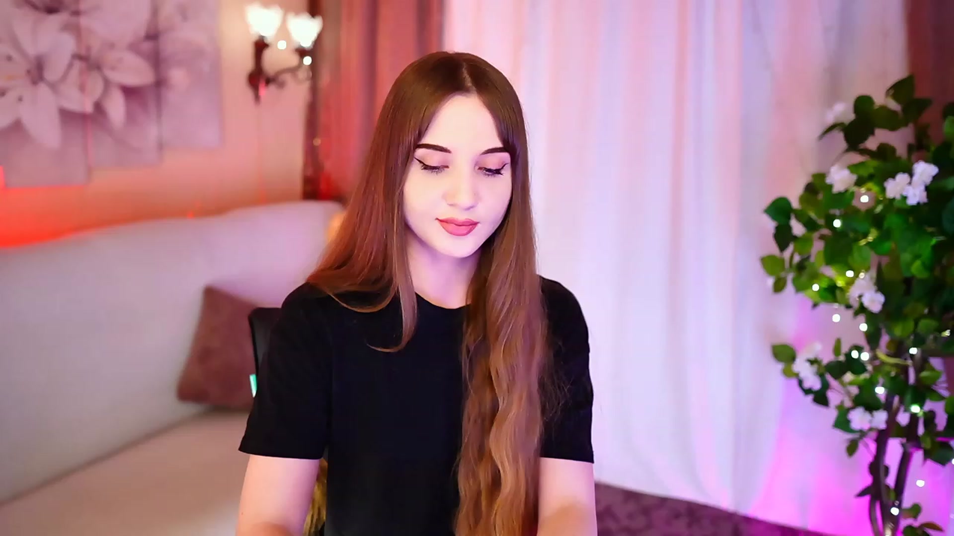 Gallery image thumbnail from Innocent_Soul's myfreecams stream on, 09/12/2023, 18:41 image 14 of 20