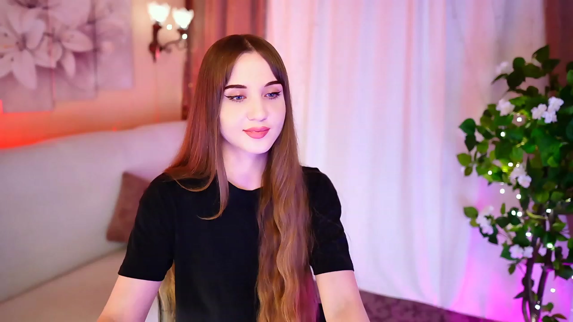 Gallery image thumbnail from Innocent_Soul's myfreecams stream on, 09/12/2023, 18:41 image 10 of 20