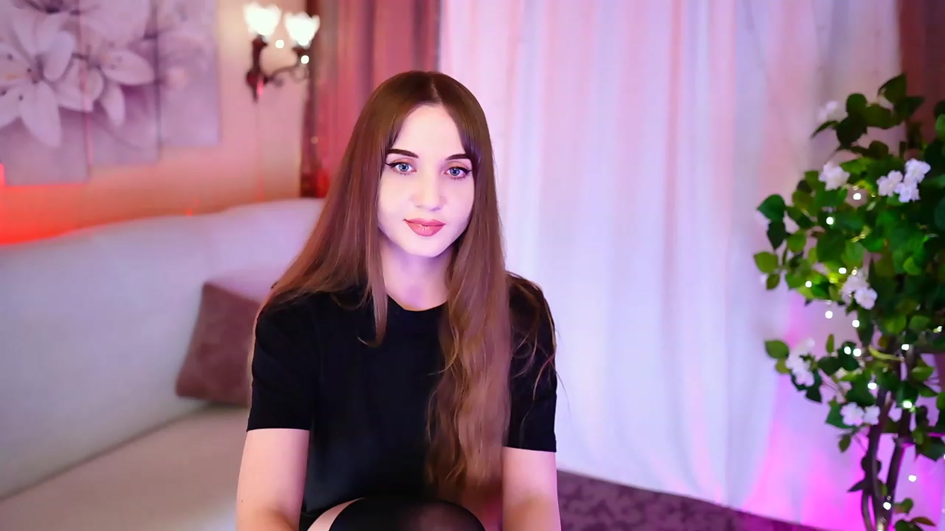 Gallery image thumbnail from Innocent_Soul's myfreecams stream on, 09/12/2023, 19:23 image 5 of 20