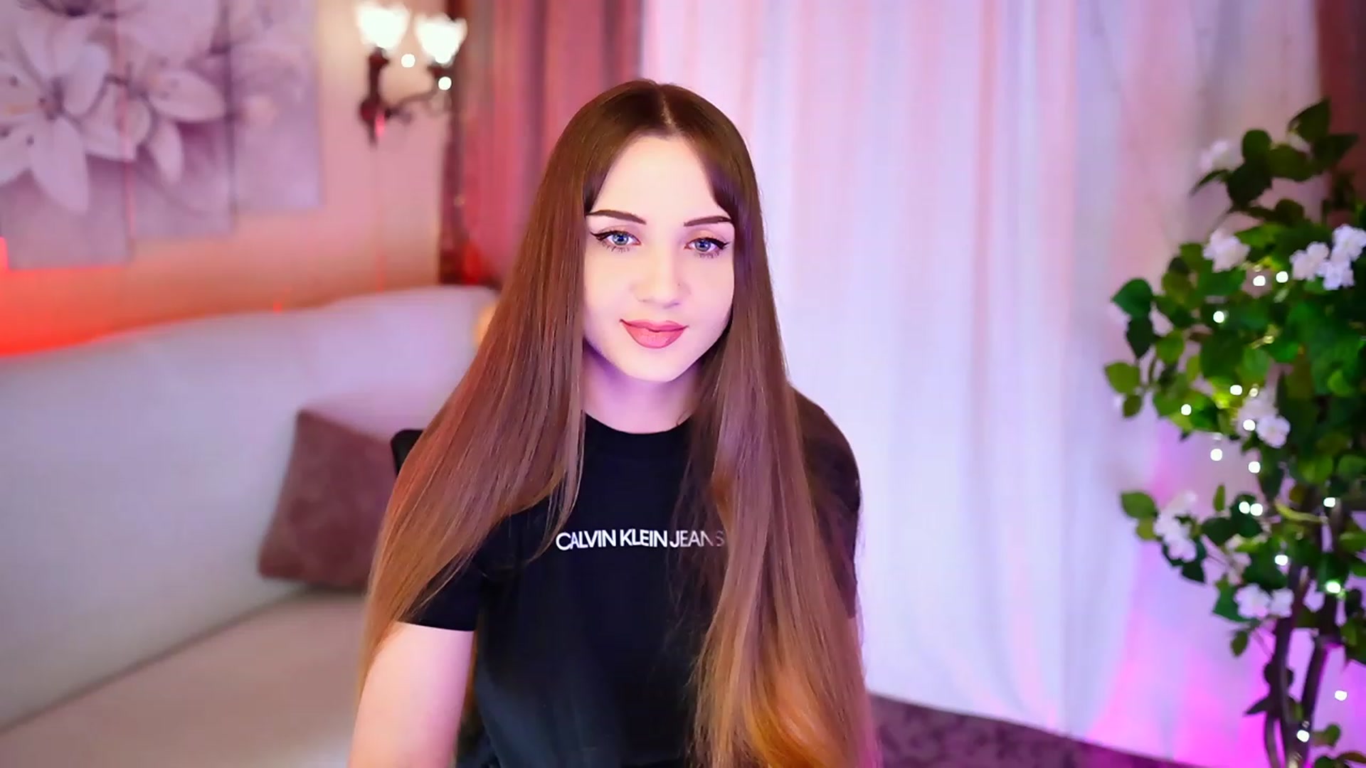 Gallery image thumbnail from Innocent_Soul's myfreecams stream on, 09/13/2023, 16:29 image 2 of 20