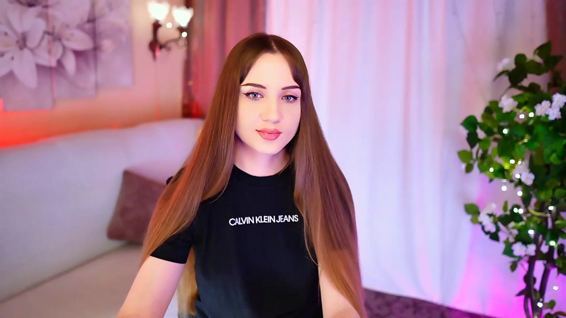 Gallery image thumbnail from Innocent_Soul's myfreecams stream on, 09/13/2023, 16:29 image 13 of 20