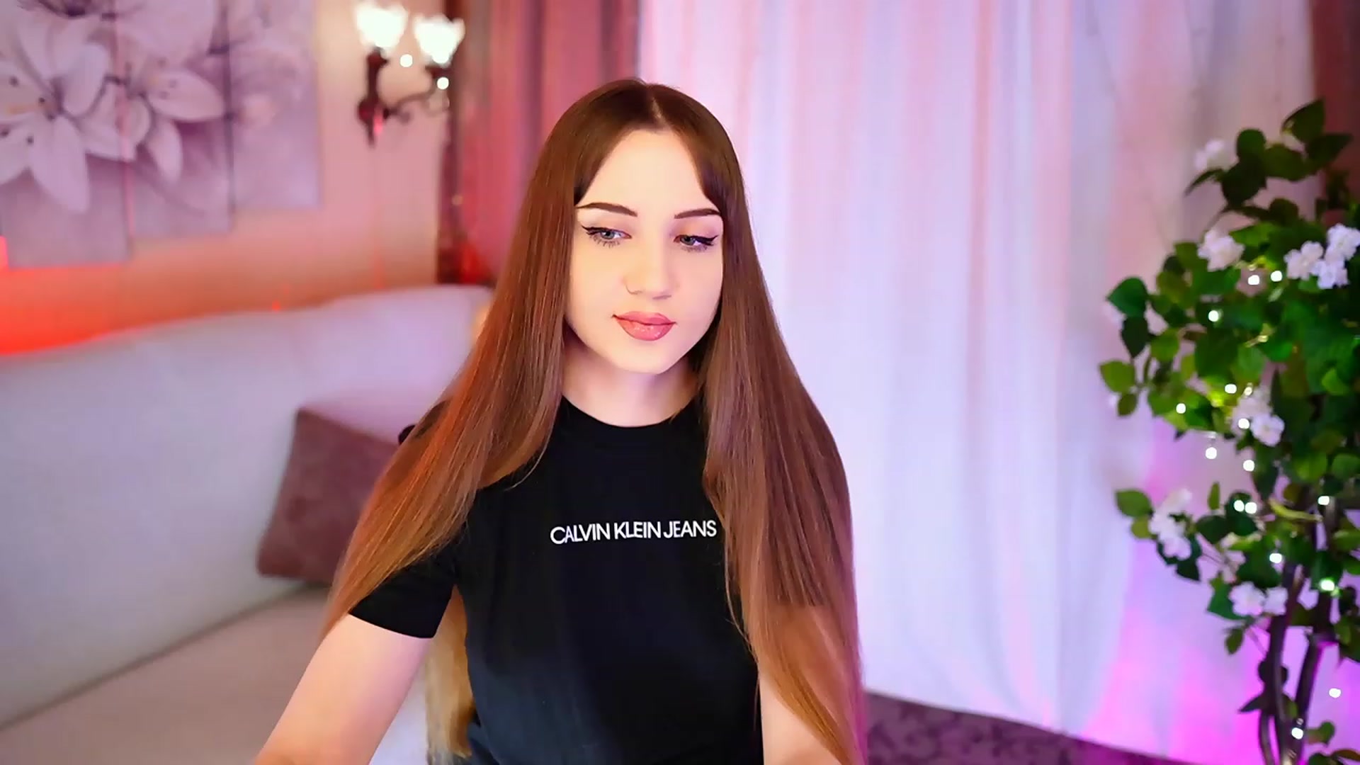 Gallery image thumbnail from Innocent_Soul's myfreecams stream on, 09/13/2023, 16:29 image 14 of 20