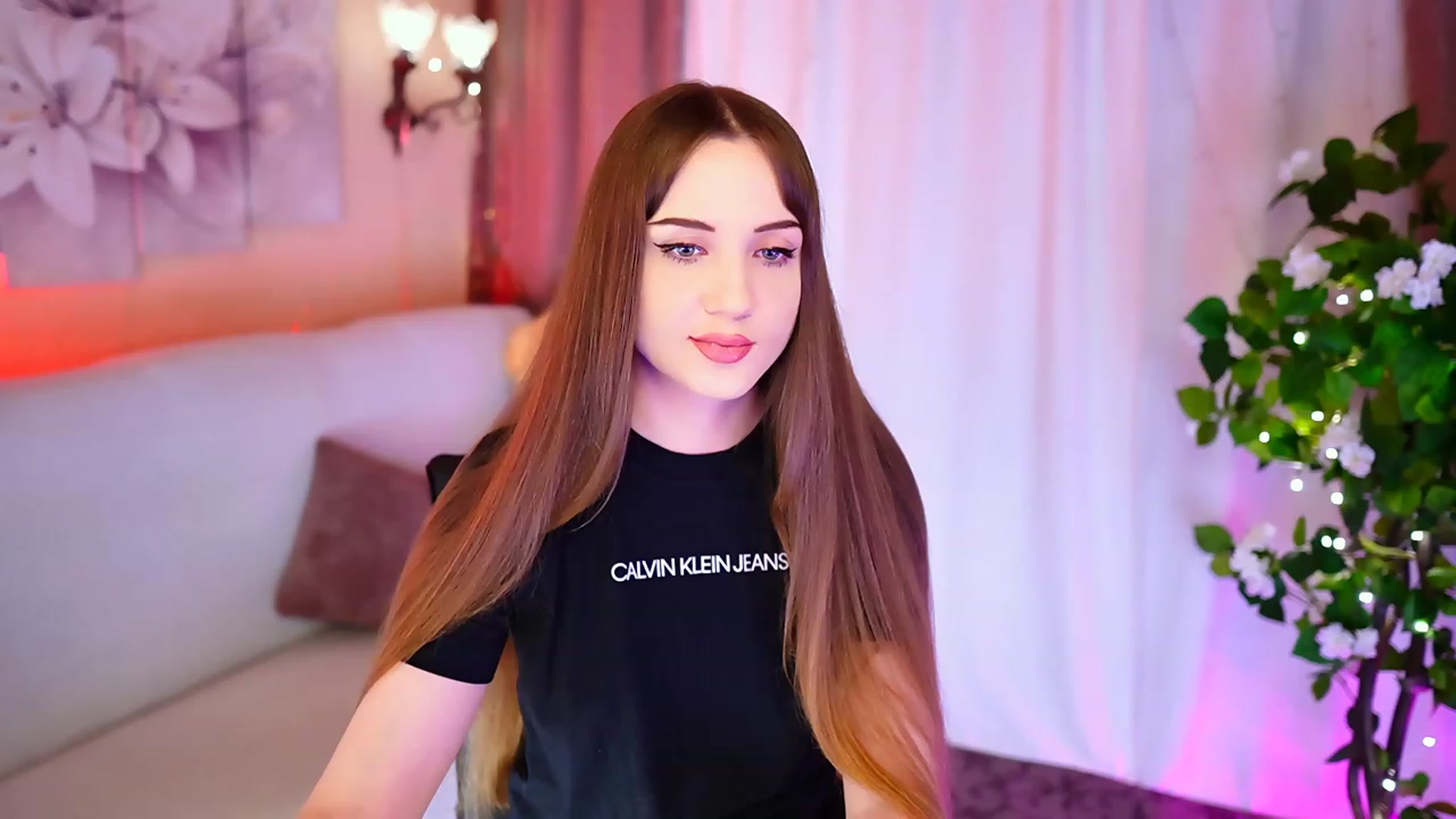Gallery image thumbnail from Innocent_Soul's myfreecams stream on, 09/13/2023, 16:29 image 19 of 20