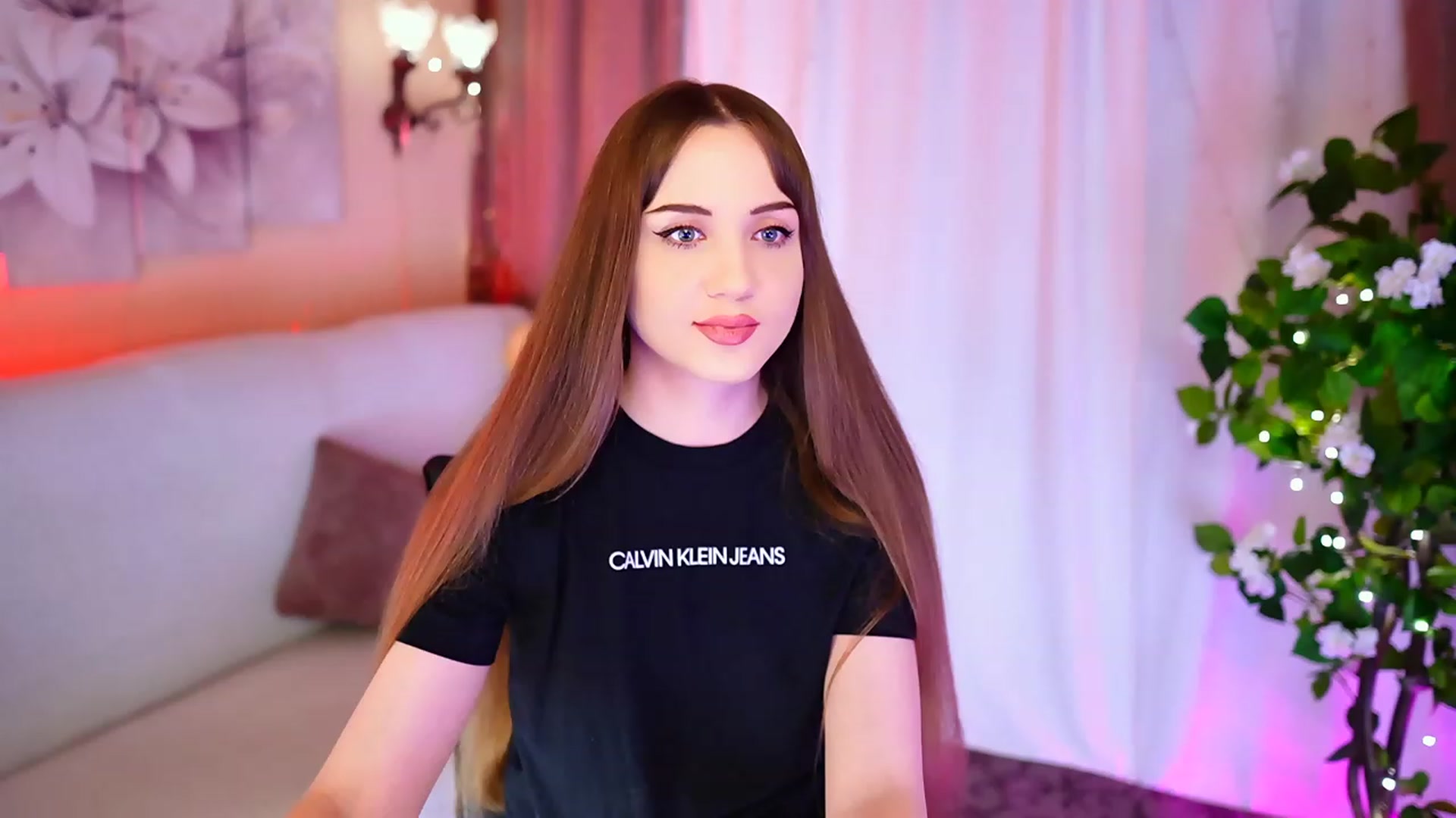 Gallery image thumbnail from Innocent_Soul's myfreecams stream on, 09/13/2023, 16:29 image 10 of 20