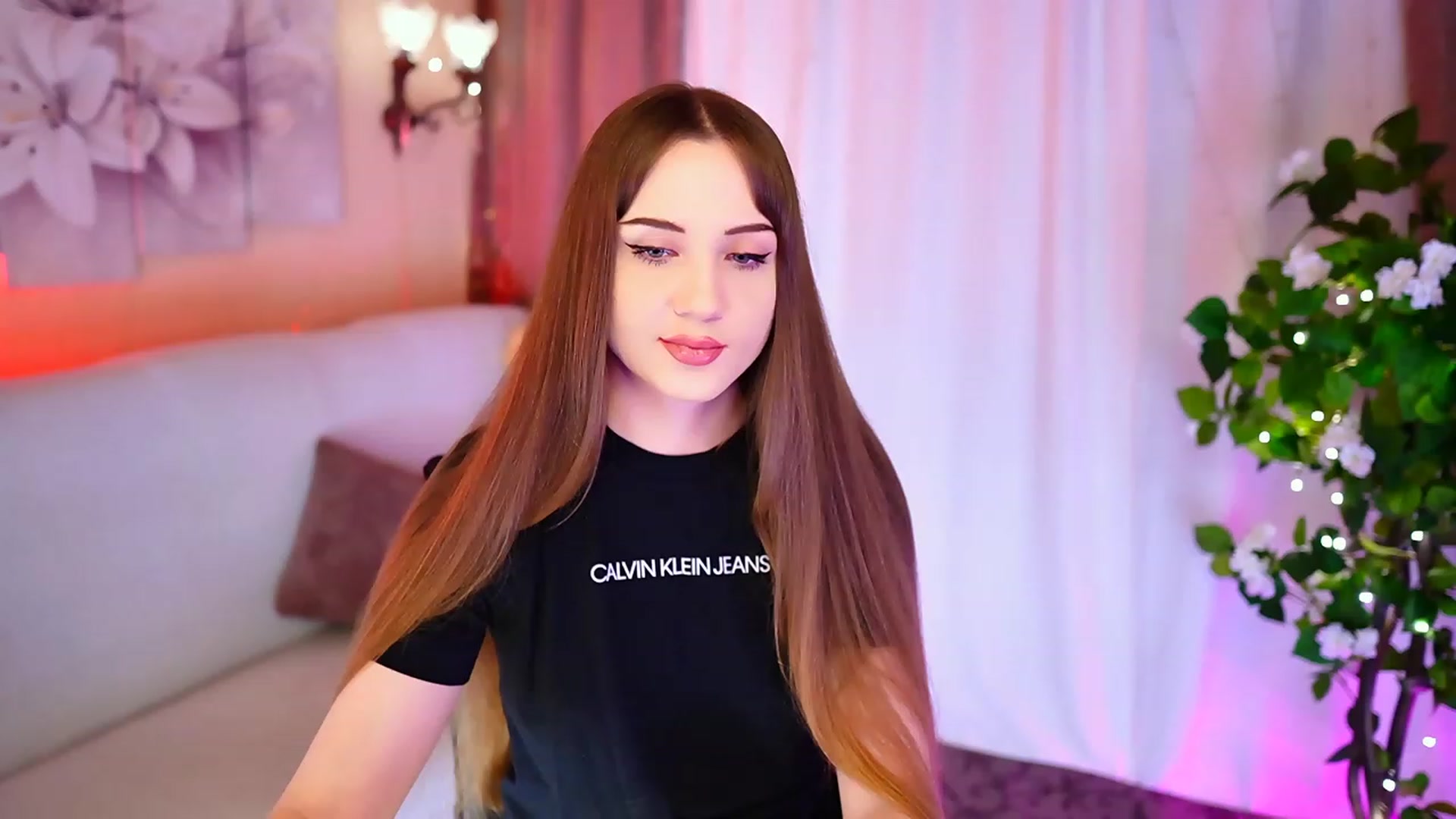 Gallery image thumbnail from Innocent_Soul's myfreecams stream on, 09/13/2023, 16:29 image 17 of 20
