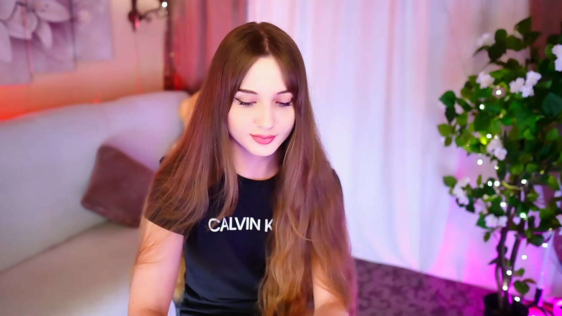 Gallery image thumbnail from Innocent_Soul's myfreecams stream on, 09/15/2023, 16:39 image 16 of 20