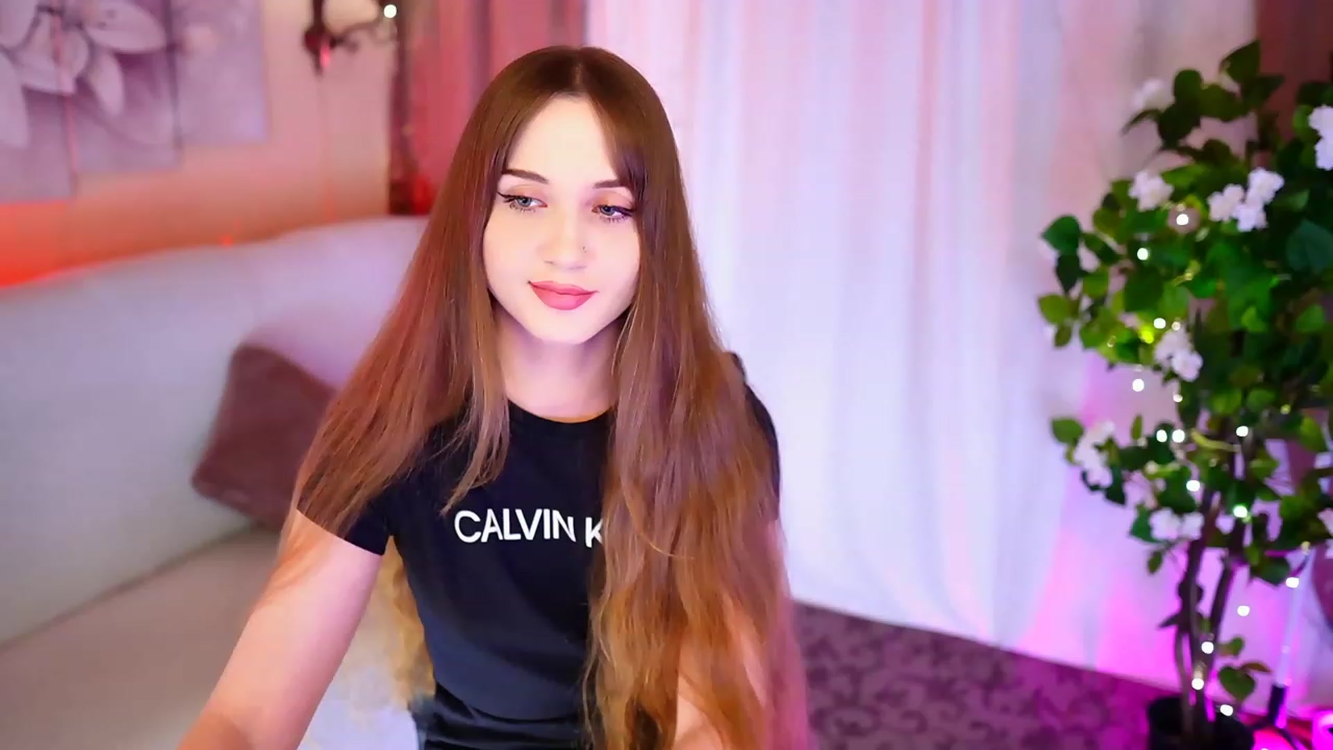 Gallery image thumbnail from Innocent_Soul's myfreecams stream on, 09/15/2023, 16:39 image 14 of 20