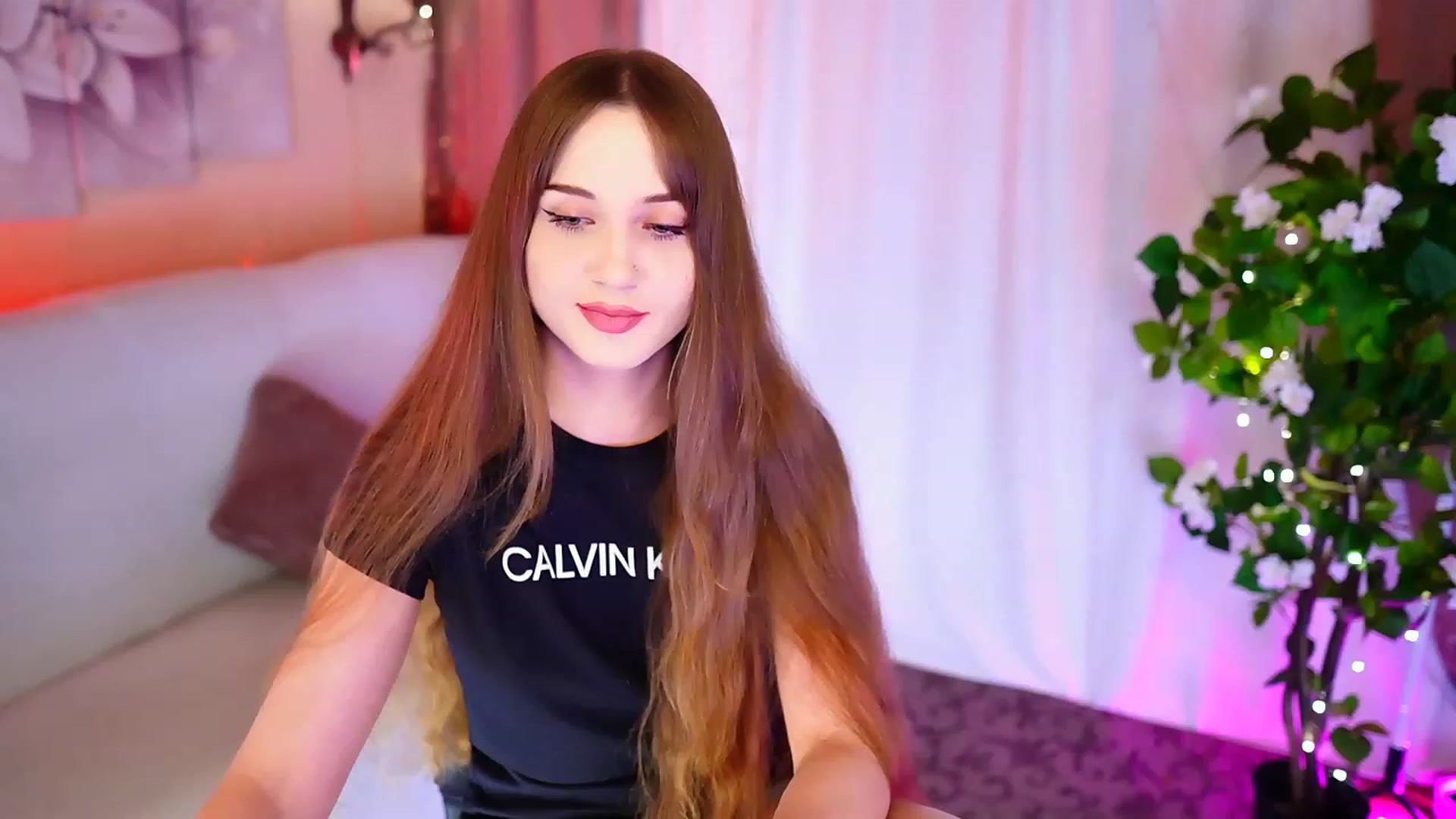 Gallery image thumbnail from Innocent_Soul's myfreecams stream on, 09/15/2023, 16:39 image 19 of 20