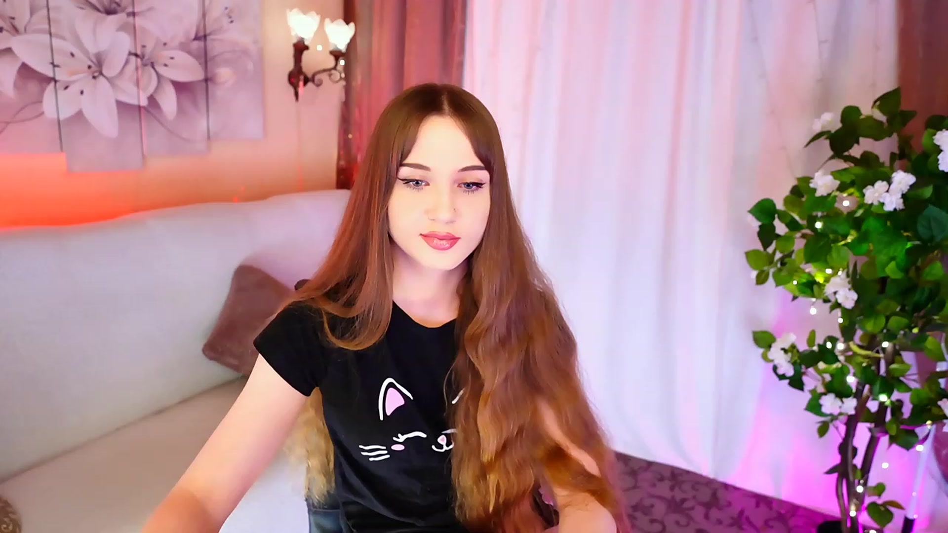 Gallery image thumbnail from Innocent_Soul's myfreecams stream on, 09/16/2023, 15:39 image 5 of 20