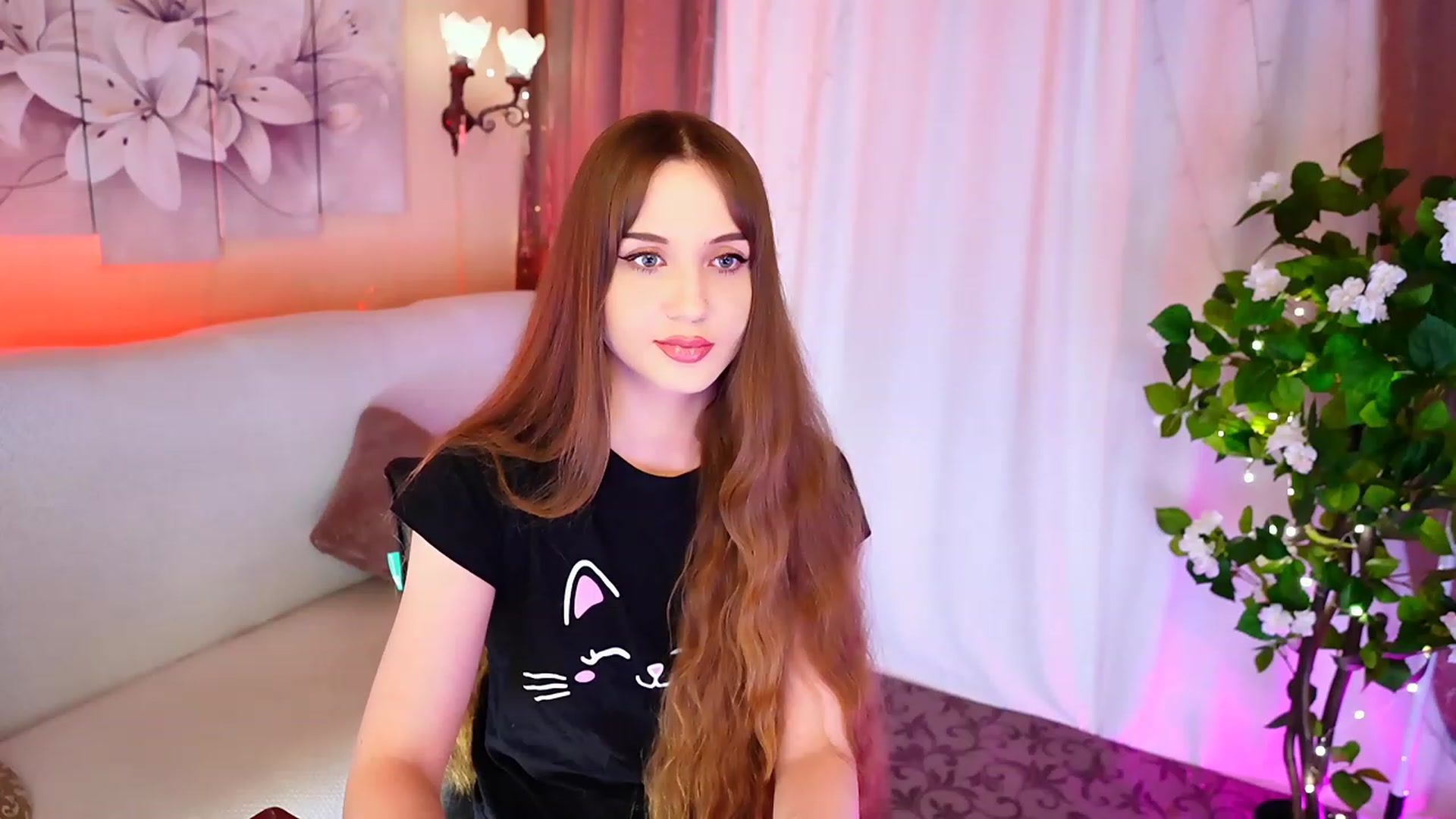 Gallery image thumbnail from Innocent_Soul's myfreecams stream on, 09/16/2023, 15:39 image 11 of 20