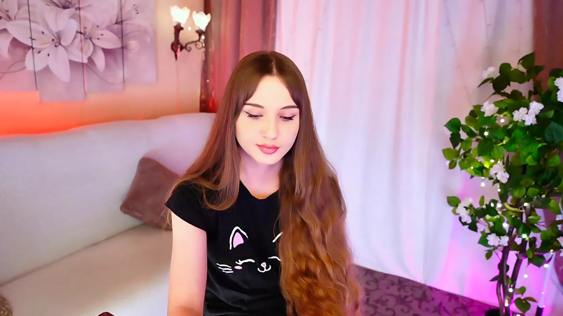 Gallery image thumbnail from Innocent_Soul's myfreecams stream on, 09/16/2023, 15:39 image 1 of 20