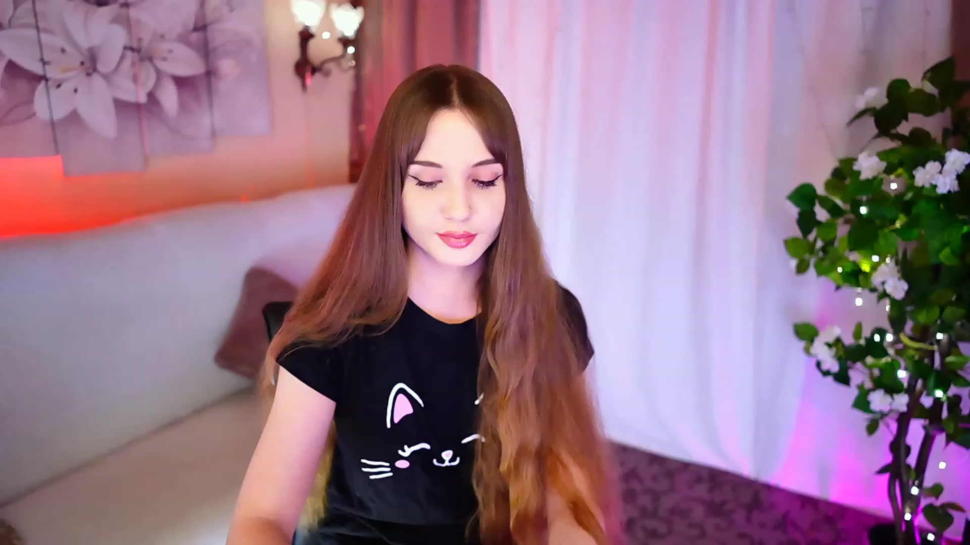 Gallery image thumbnail from Innocent_Soul's myfreecams stream on, 09/16/2023, 18:37 image 15 of 20