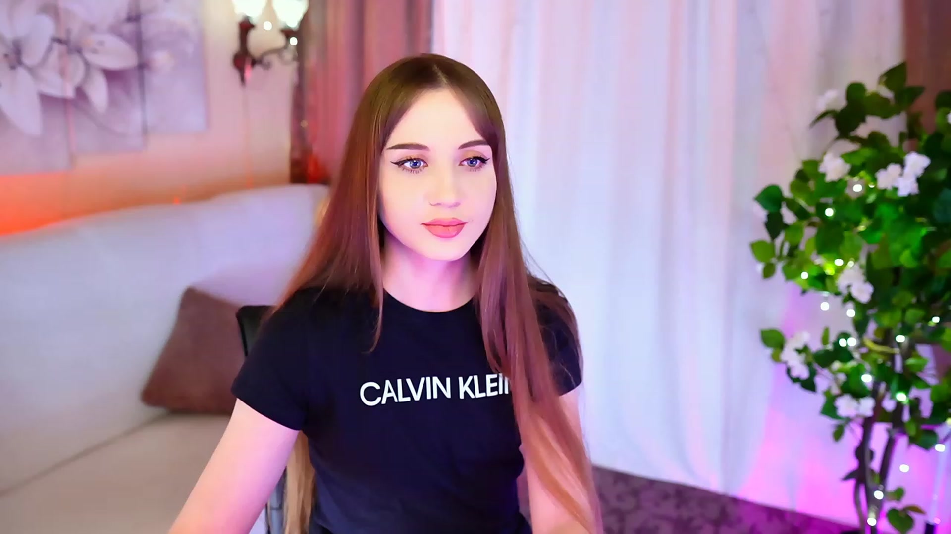 Gallery image thumbnail from Innocent_Soul's myfreecams stream on, 09/18/2023, 18:26 image 19 of 20