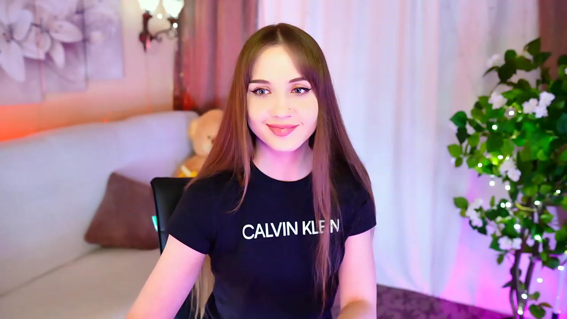 Gallery image thumbnail from Innocent_Soul's myfreecams stream on, 09/18/2023, 18:26 image 11 of 20