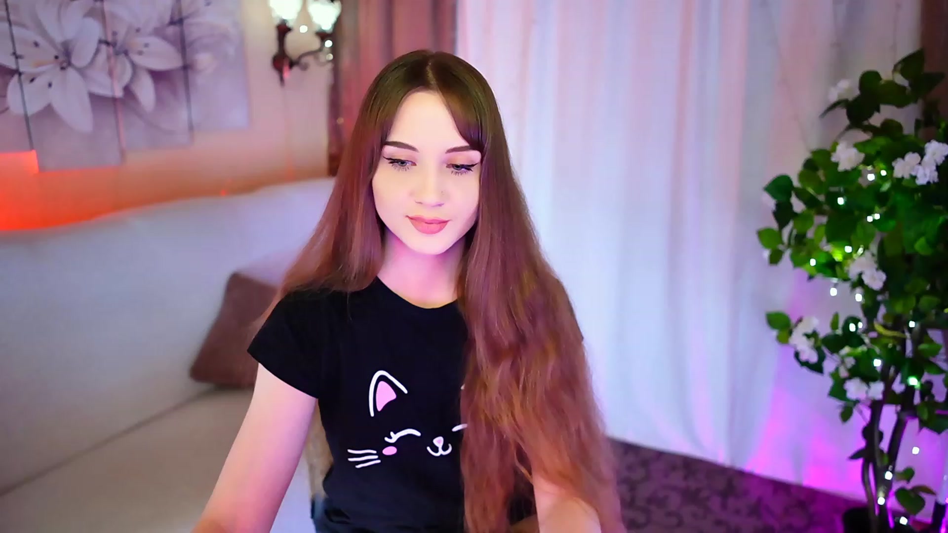 Gallery image thumbnail from Innocent_Soul's myfreecams stream on, 09/19/2023, 18:02 image 15 of 20