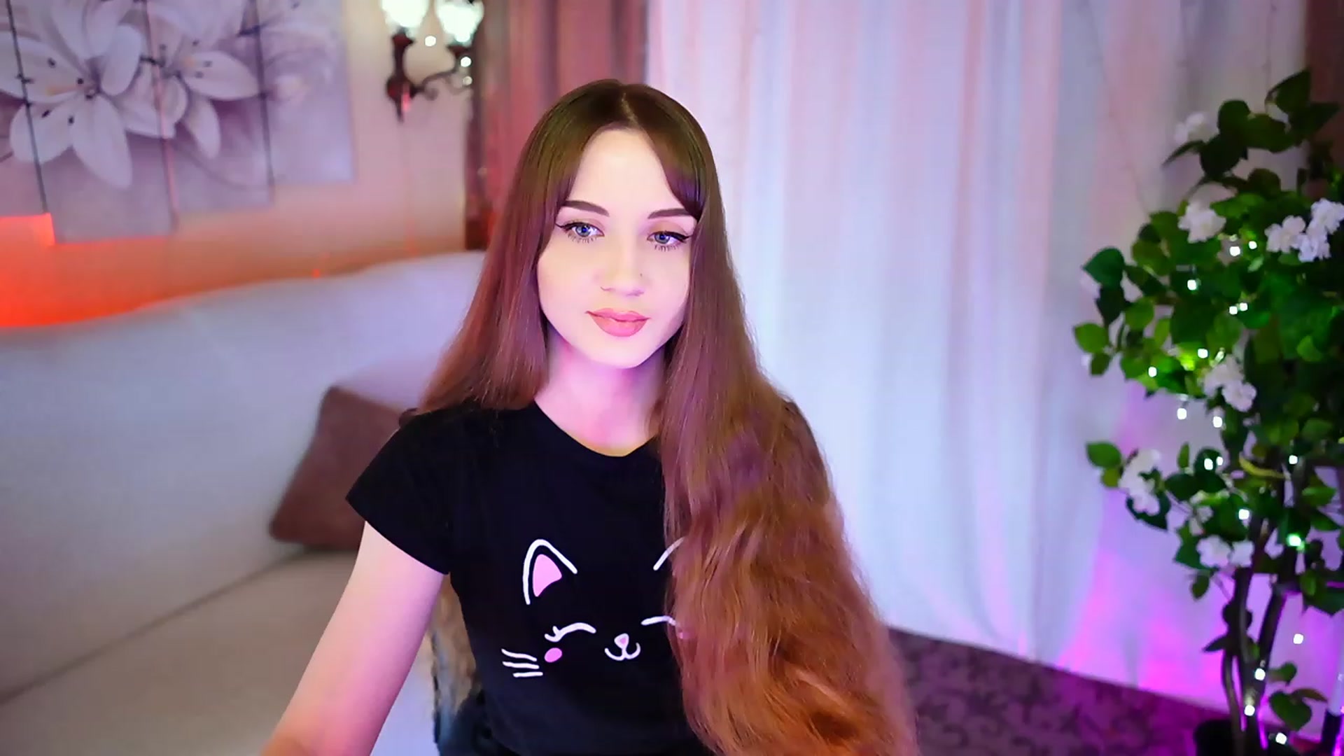 Gallery image thumbnail from Innocent_Soul's myfreecams stream on, 09/19/2023, 18:02 image 7 of 20