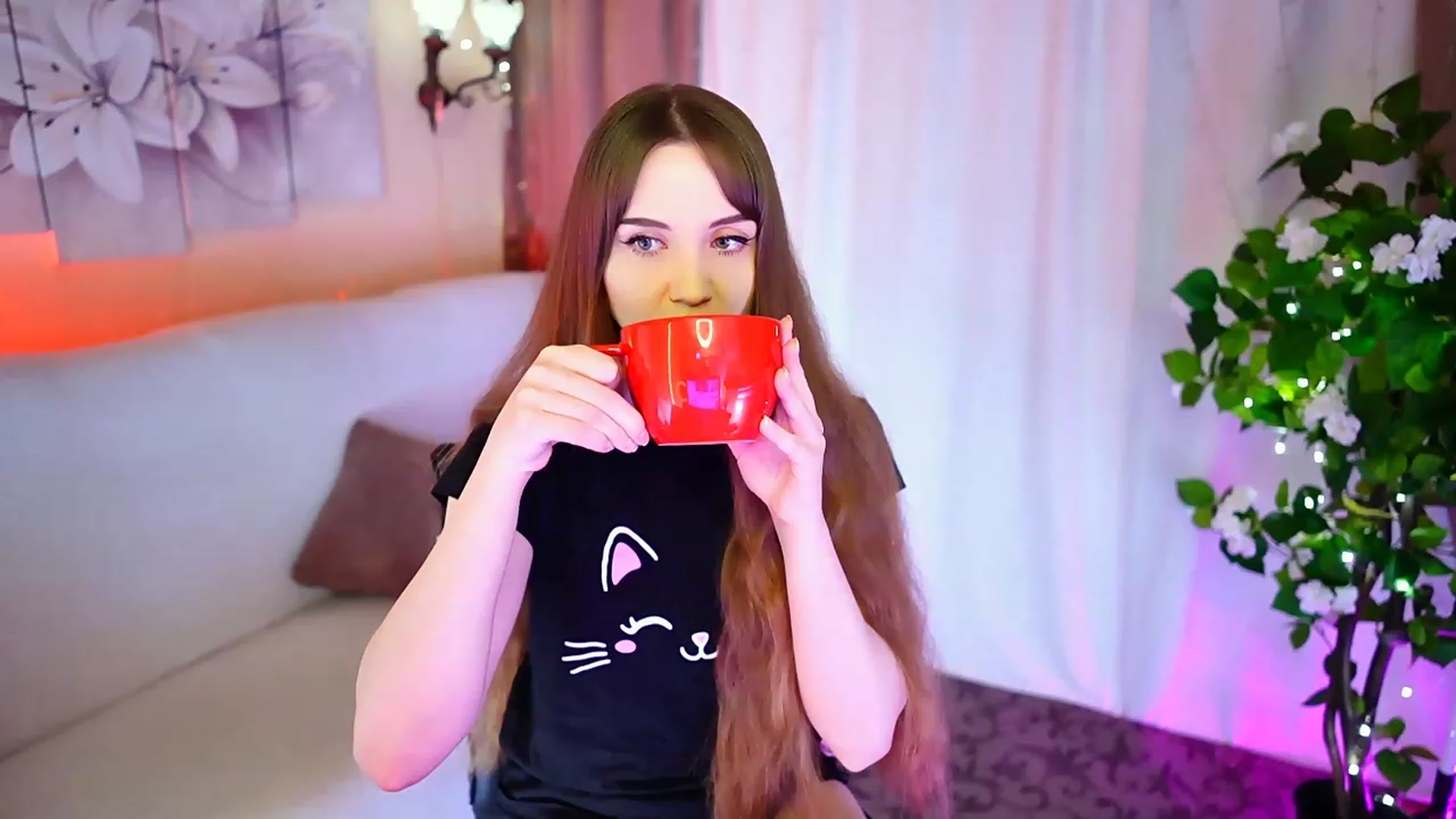Gallery image thumbnail from Innocent_Soul's myfreecams stream on, 09/19/2023, 18:02 image 19 of 20
