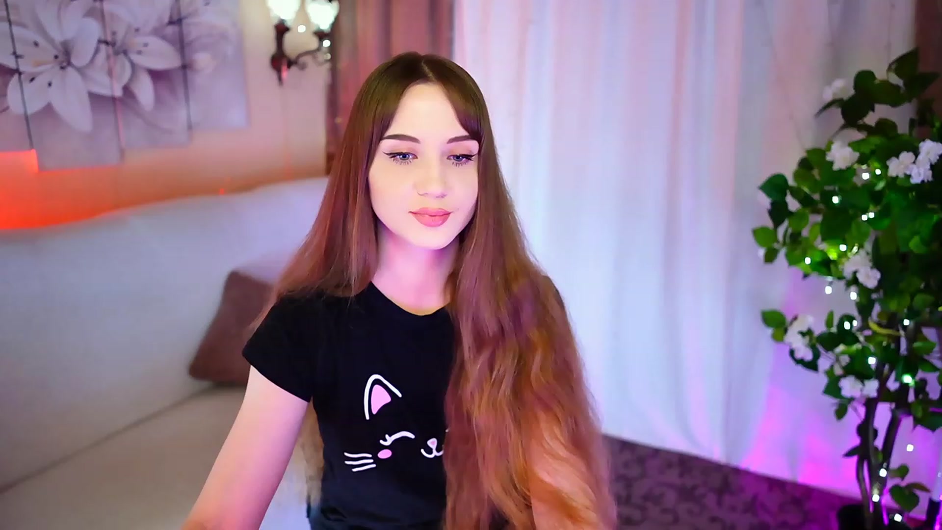 Gallery image thumbnail from Innocent_Soul's myfreecams stream on, 09/19/2023, 18:02 image 18 of 20