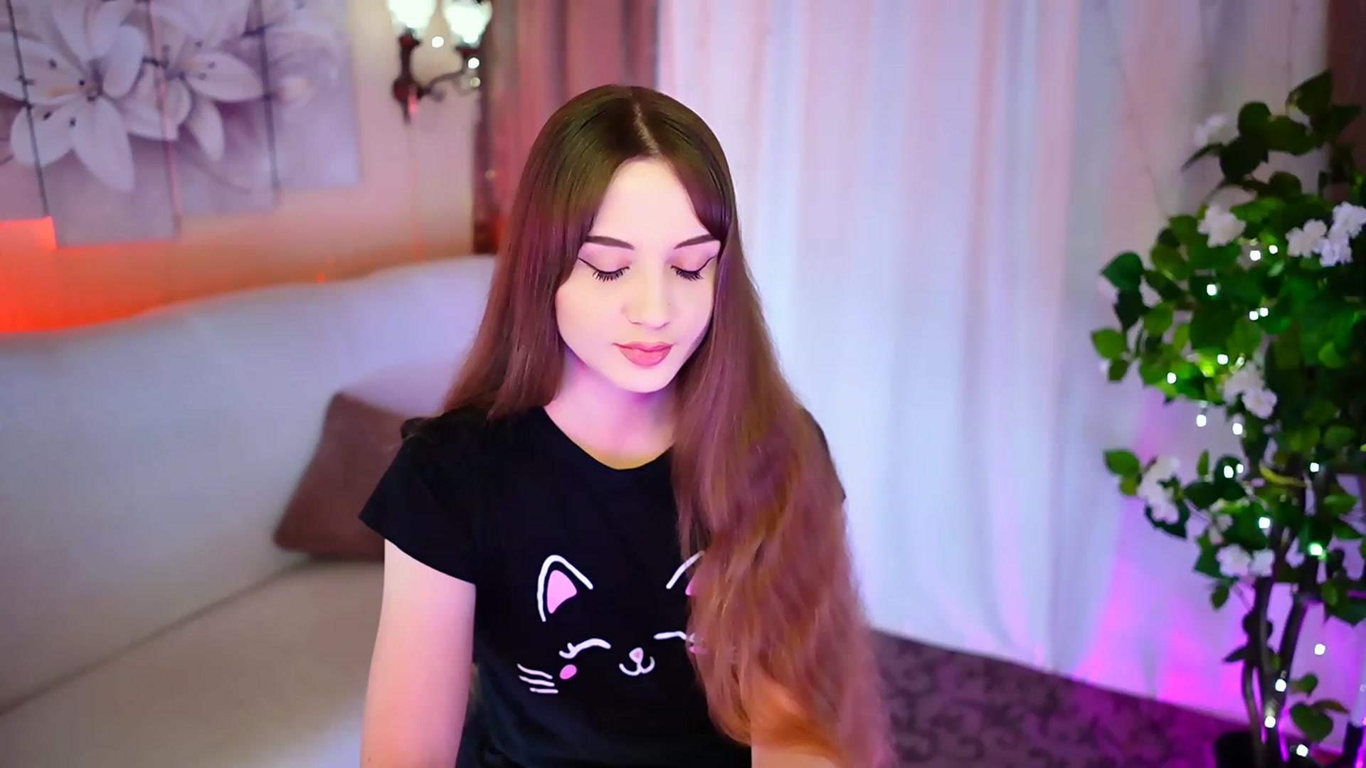 Gallery image thumbnail from Innocent_Soul's myfreecams stream on, 09/19/2023, 18:02 image 2 of 20
