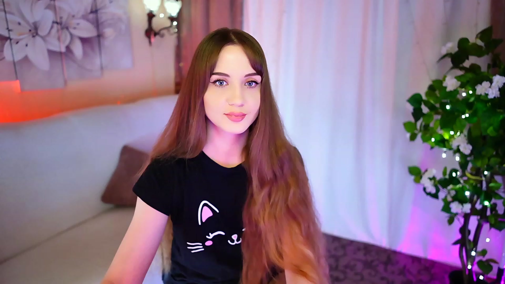 Gallery image thumbnail from Innocent_Soul's myfreecams stream on, 09/19/2023, 18:02 image 17 of 20