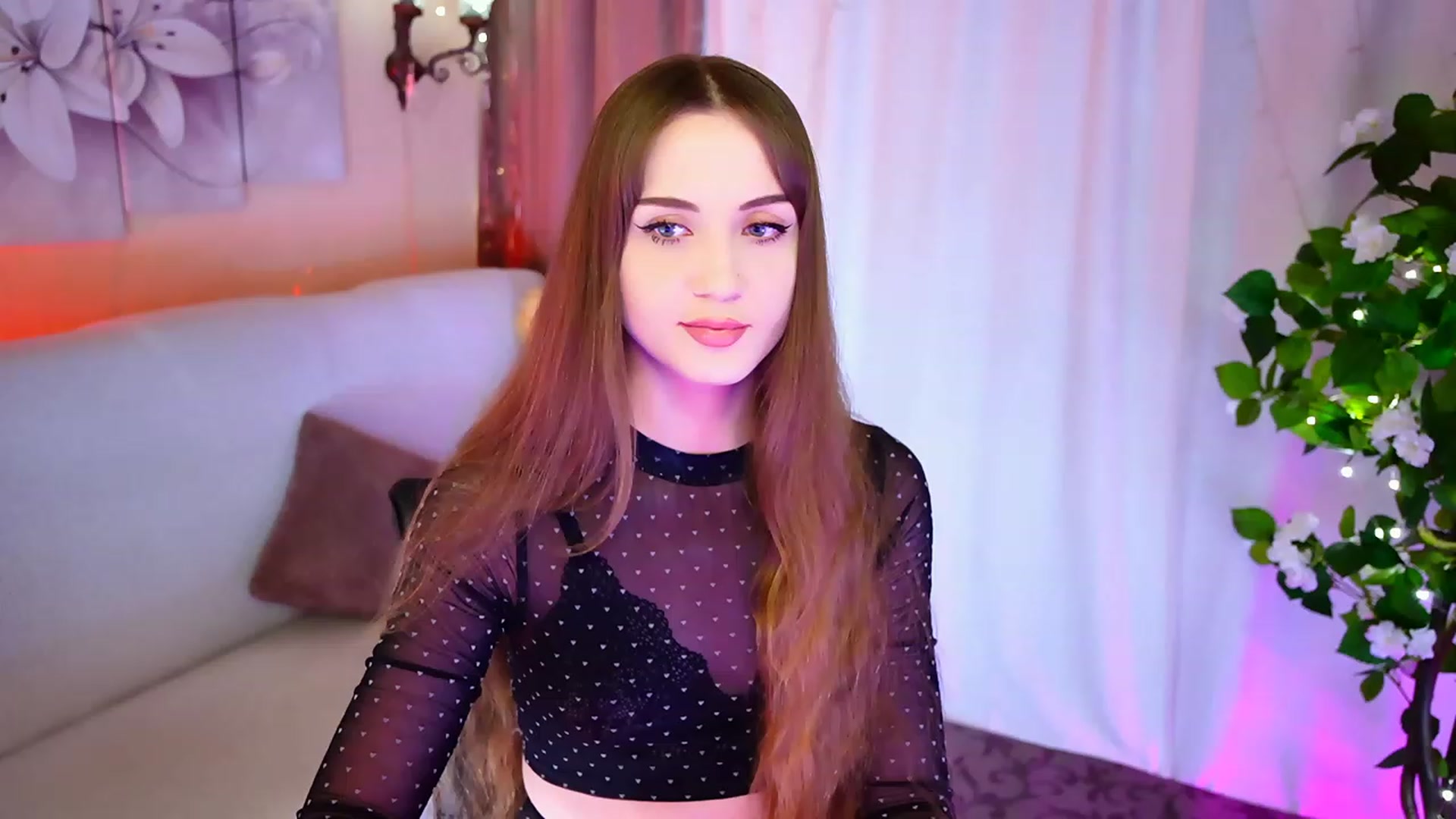Gallery image thumbnail from Innocent_Soul's myfreecams stream on, 09/20/2023, 16:47 image 8 of 20