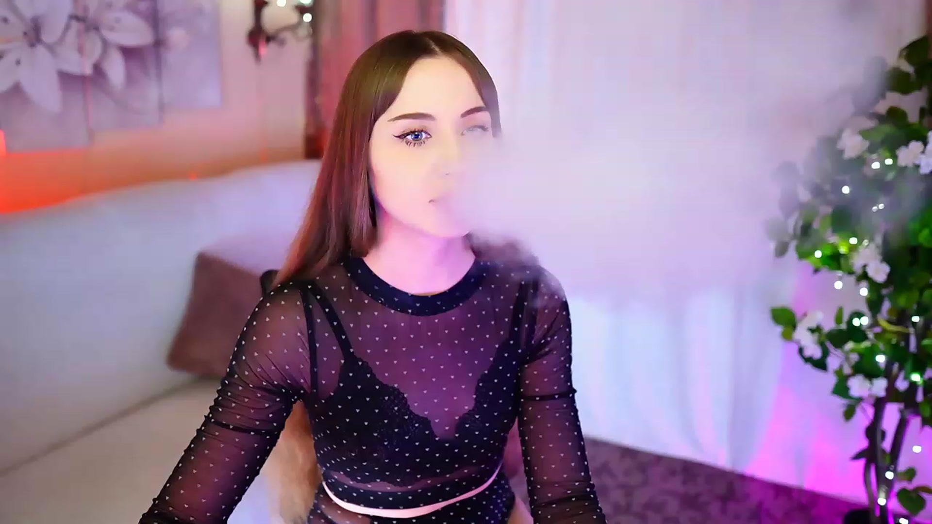 Gallery image thumbnail from Innocent_Soul's myfreecams stream on, 09/20/2023, 17:38 image 16 of 20