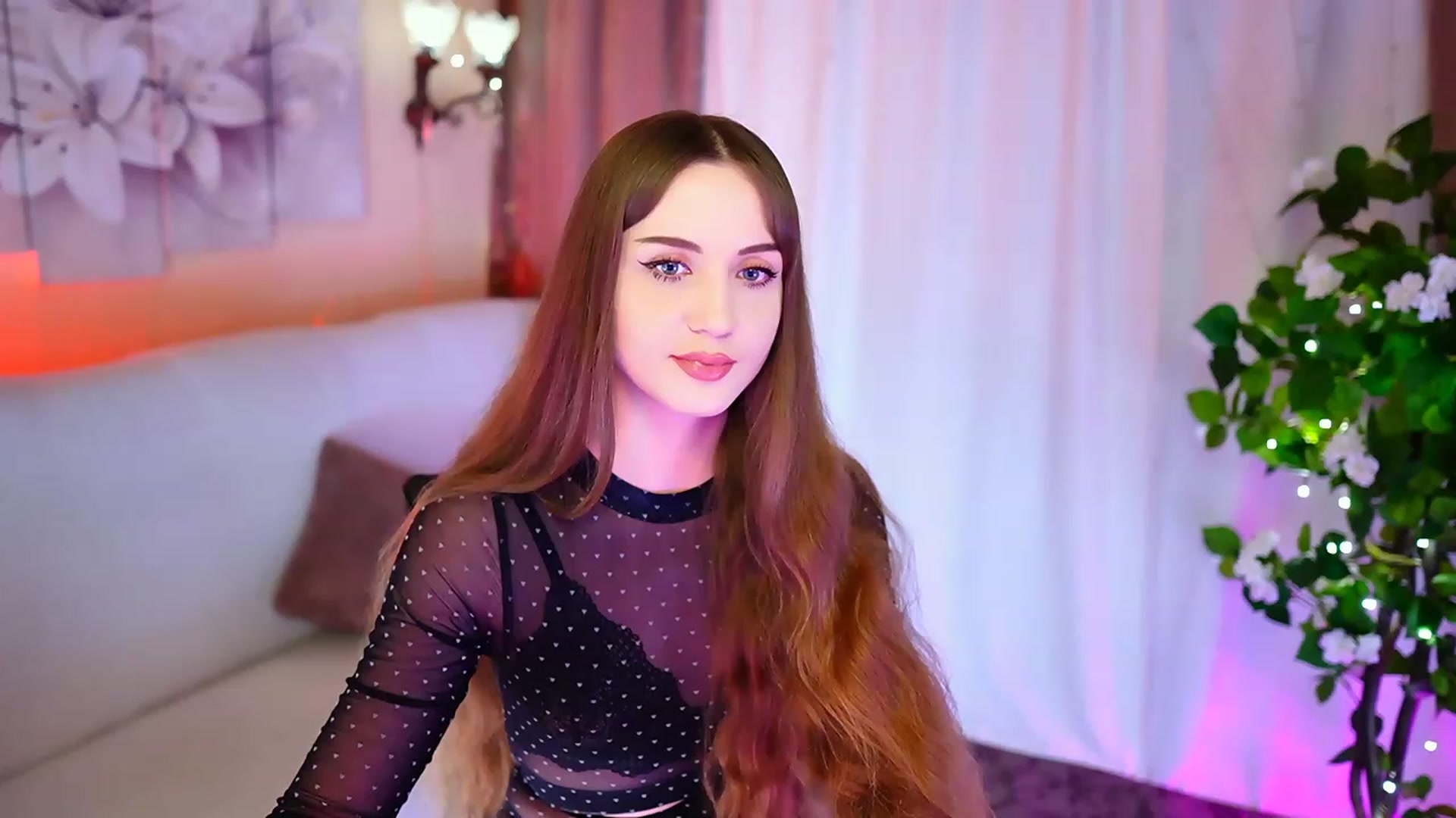 Gallery image thumbnail from Innocent_Soul's myfreecams stream on, 09/20/2023, 17:38 image 3 of 20