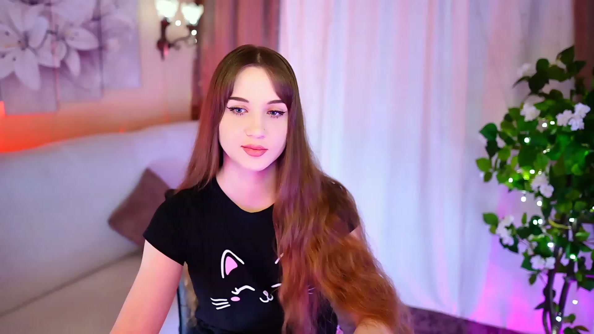Gallery image thumbnail from Innocent_Soul's myfreecams stream on, 09/24/2023, 16:14 image 8 of 20