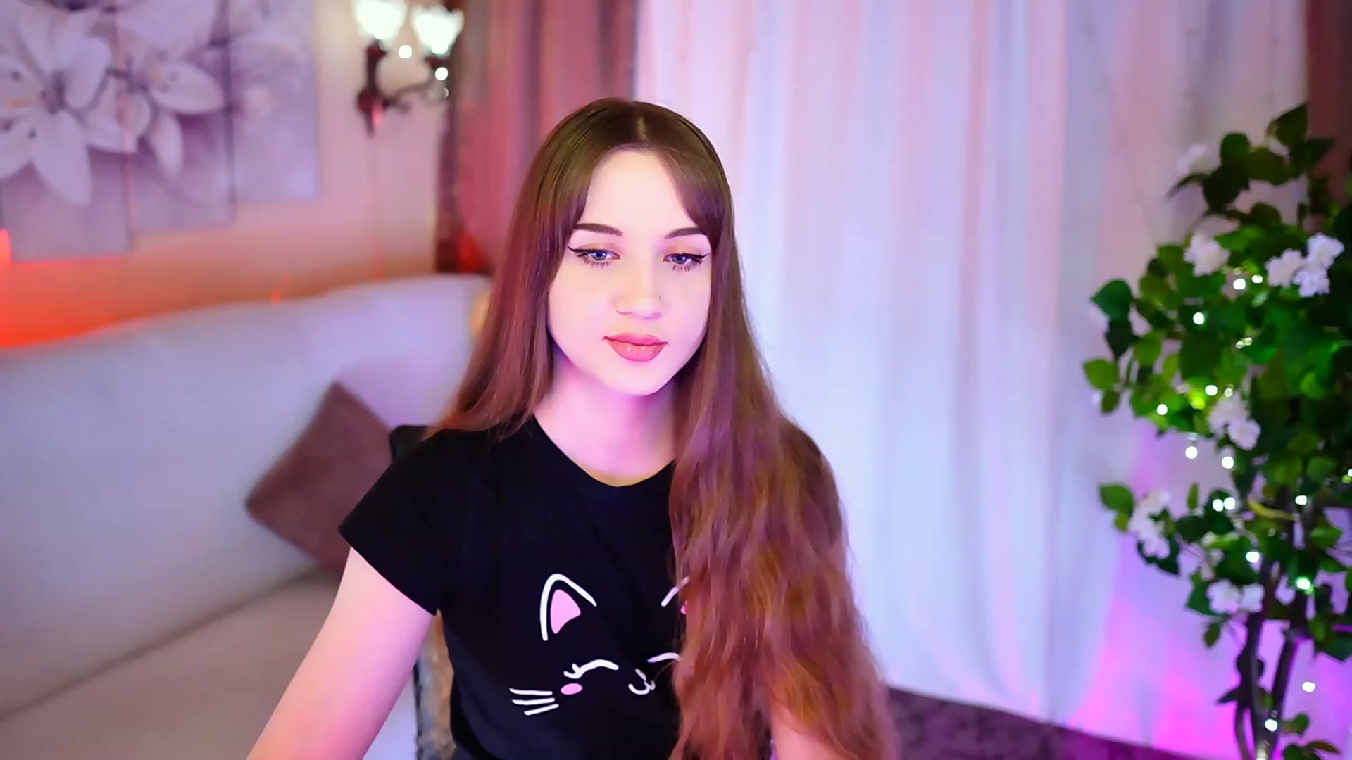 Gallery image thumbnail from Innocent_Soul's myfreecams stream on, 09/24/2023, 16:14 image 6 of 20
