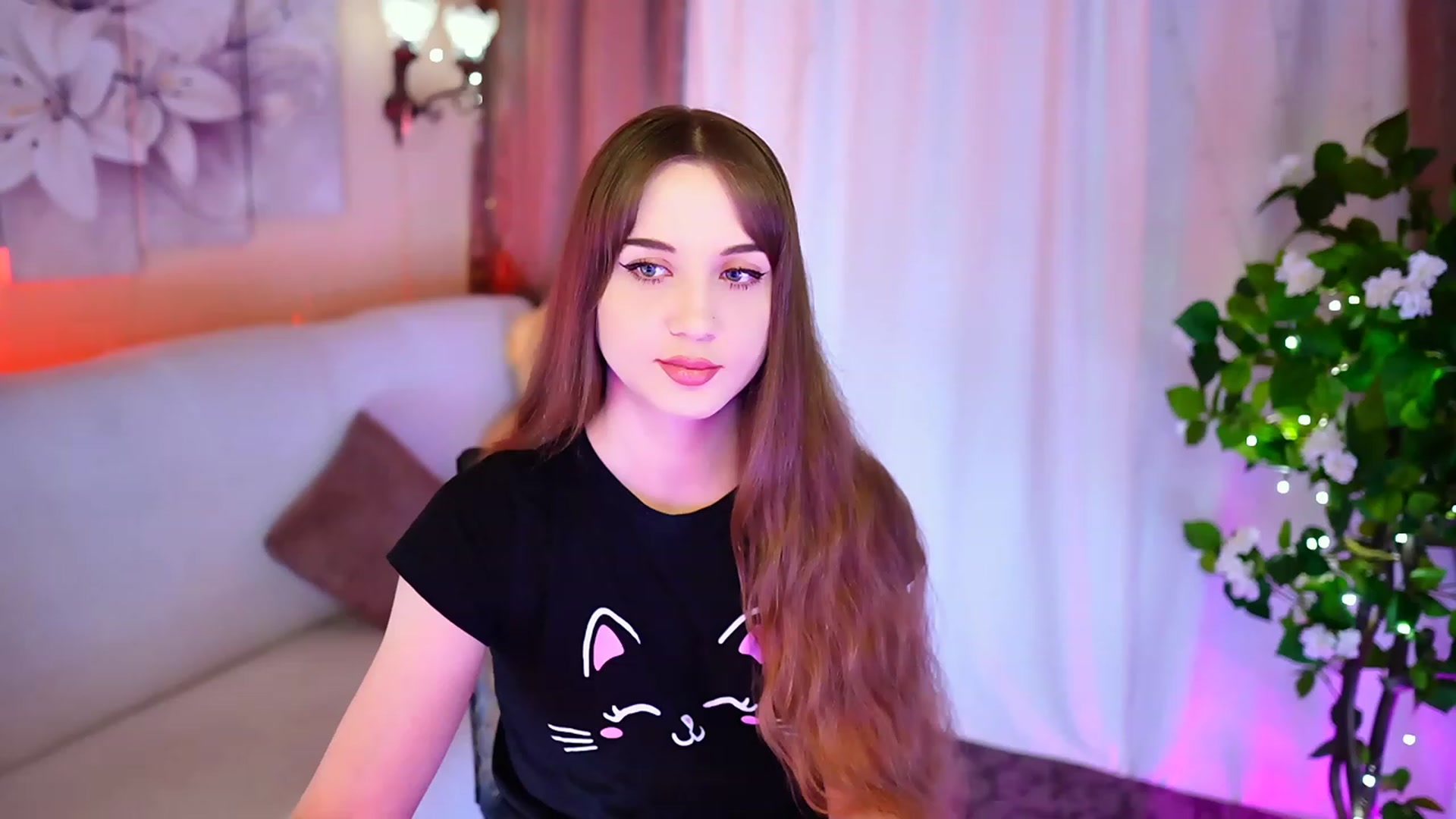 Gallery image thumbnail from Innocent_Soul's myfreecams stream on, 09/24/2023, 16:14 image 2 of 20