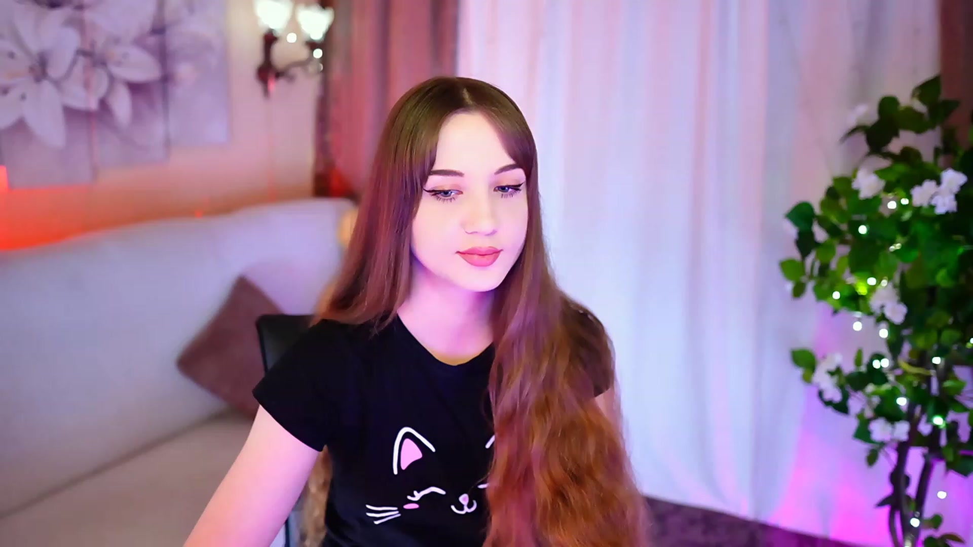 Gallery image thumbnail from Innocent_Soul's myfreecams stream on, 09/24/2023, 16:14 image 12 of 20