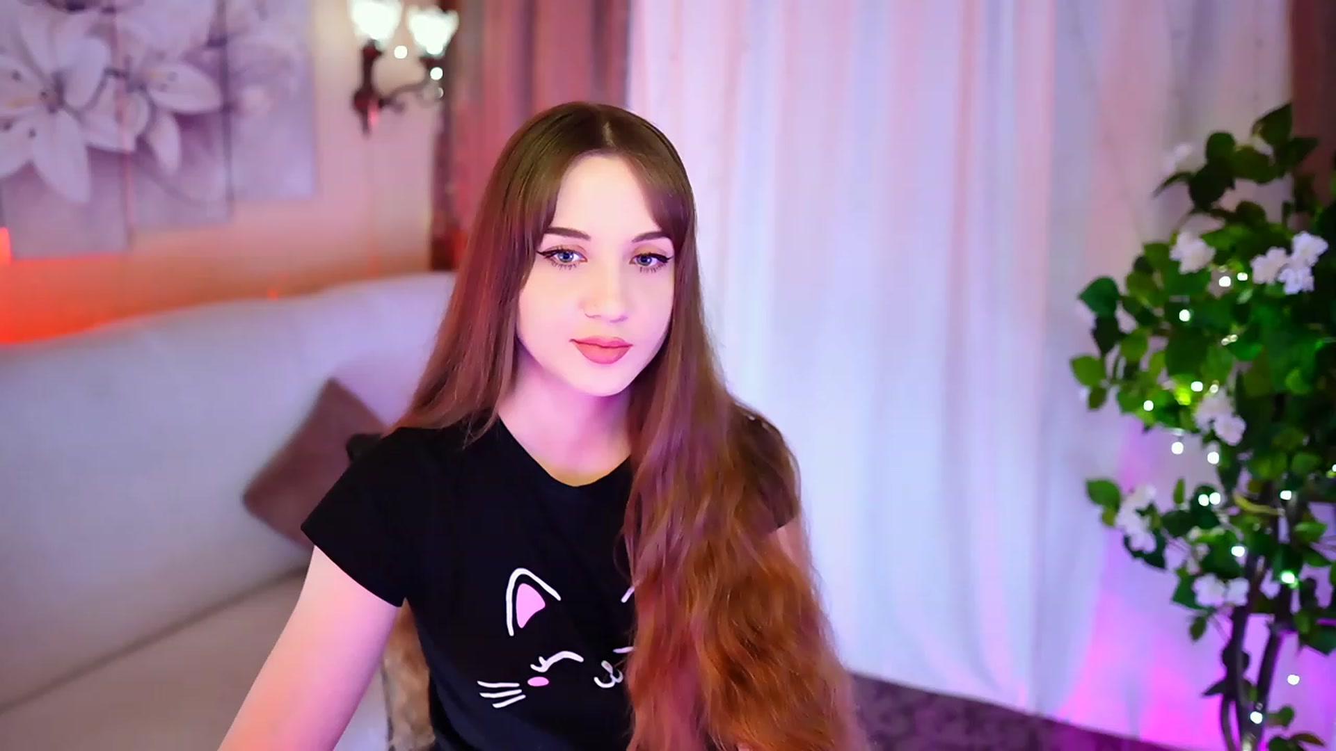Gallery image thumbnail from Innocent_Soul's myfreecams stream on, 09/24/2023, 16:14 image 16 of 20