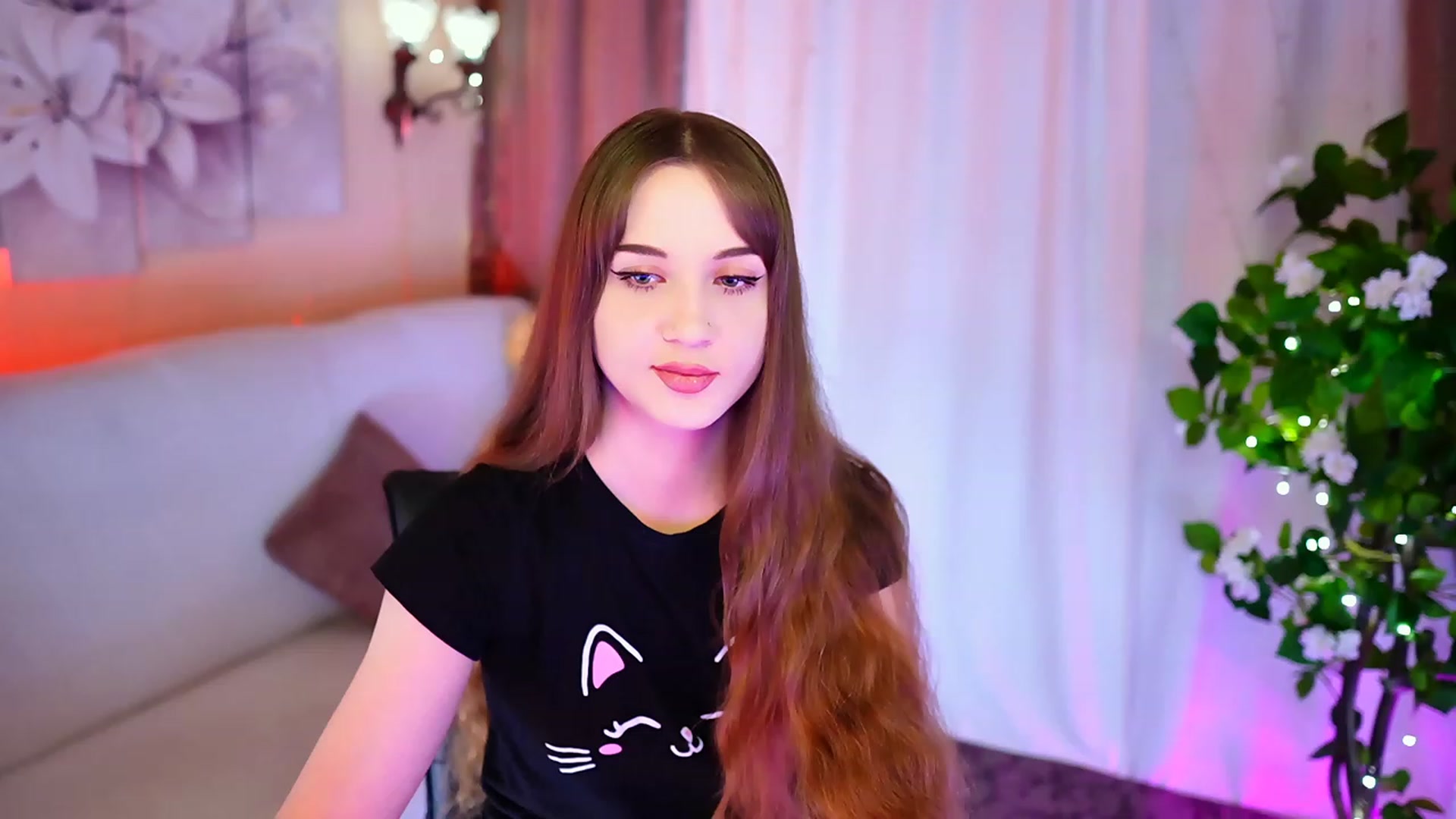 Gallery image thumbnail from Innocent_Soul's myfreecams stream on, 09/24/2023, 16:14 image 9 of 20
