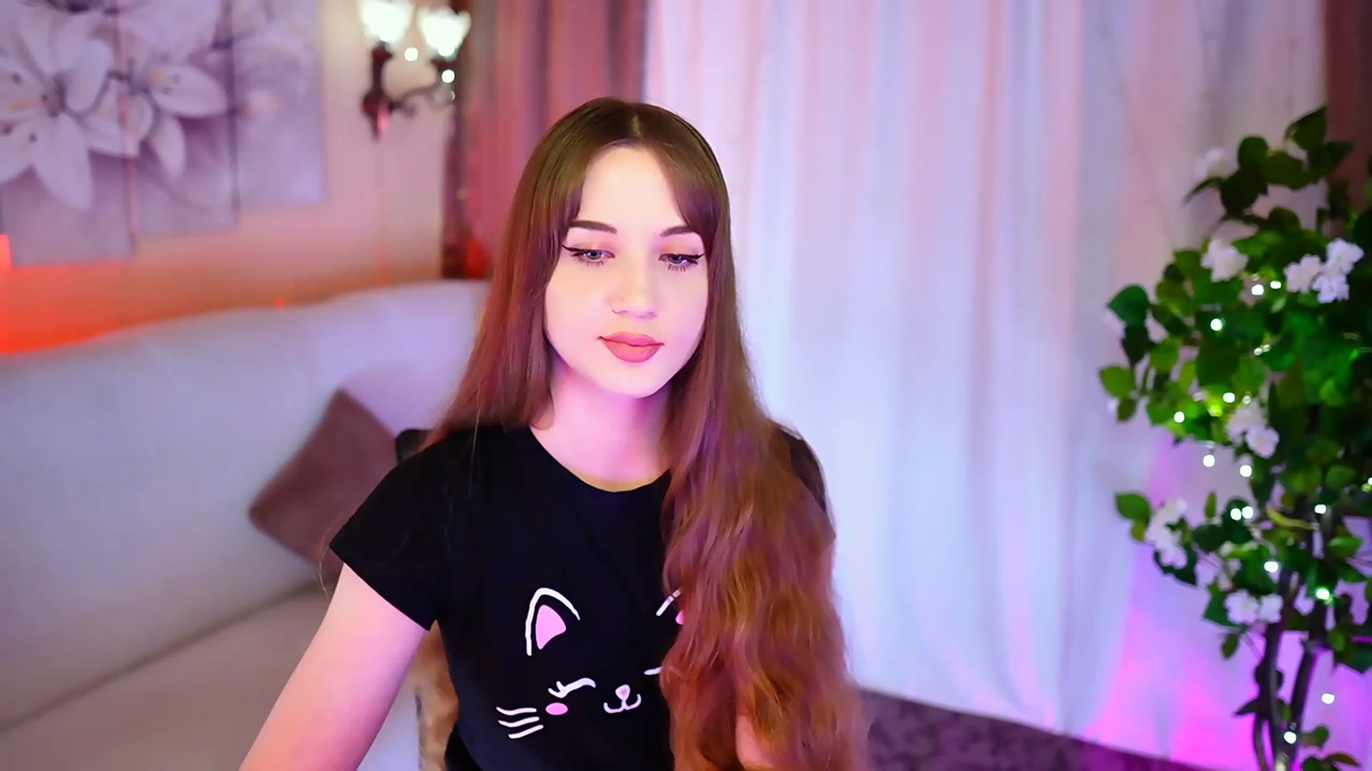 Gallery image thumbnail from Innocent_Soul's myfreecams stream on, 09/24/2023, 17:05 image 19 of 20